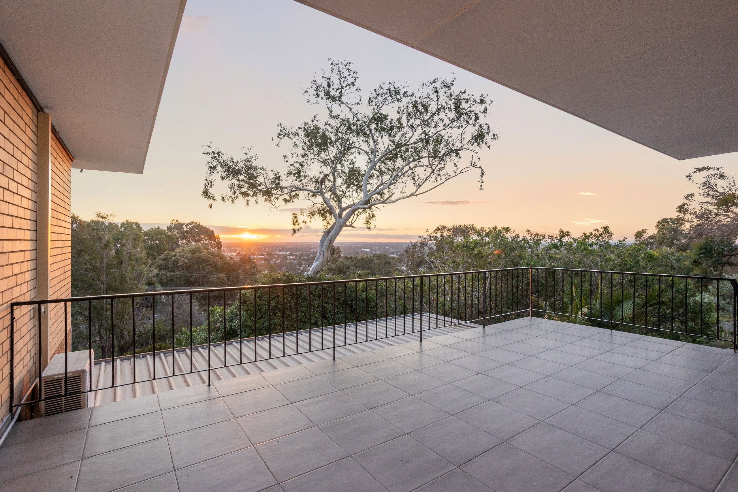 80 Swan View Road, Swan View, WA 6056