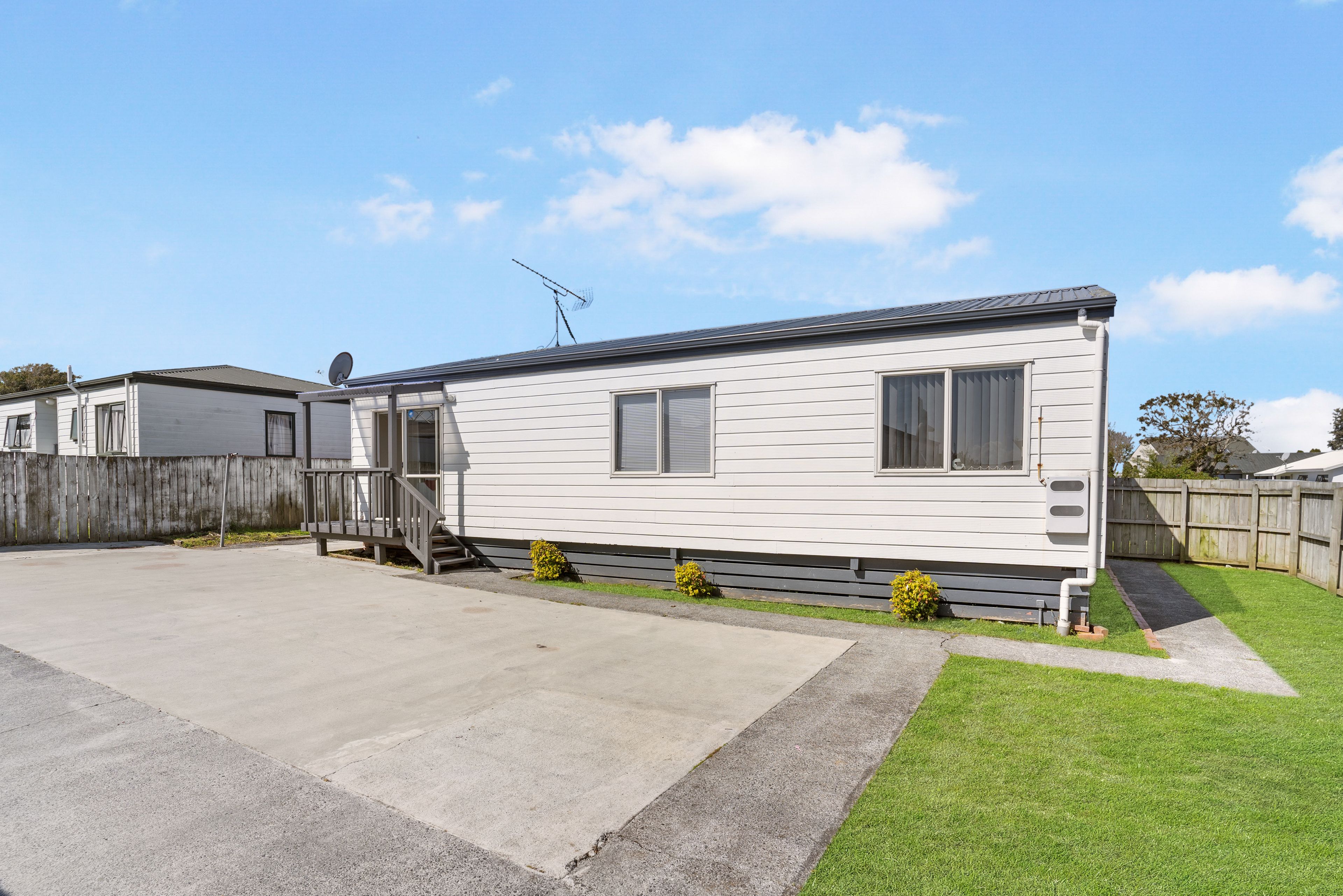 2/25 Solveig Place, Randwick Park, Manukau City