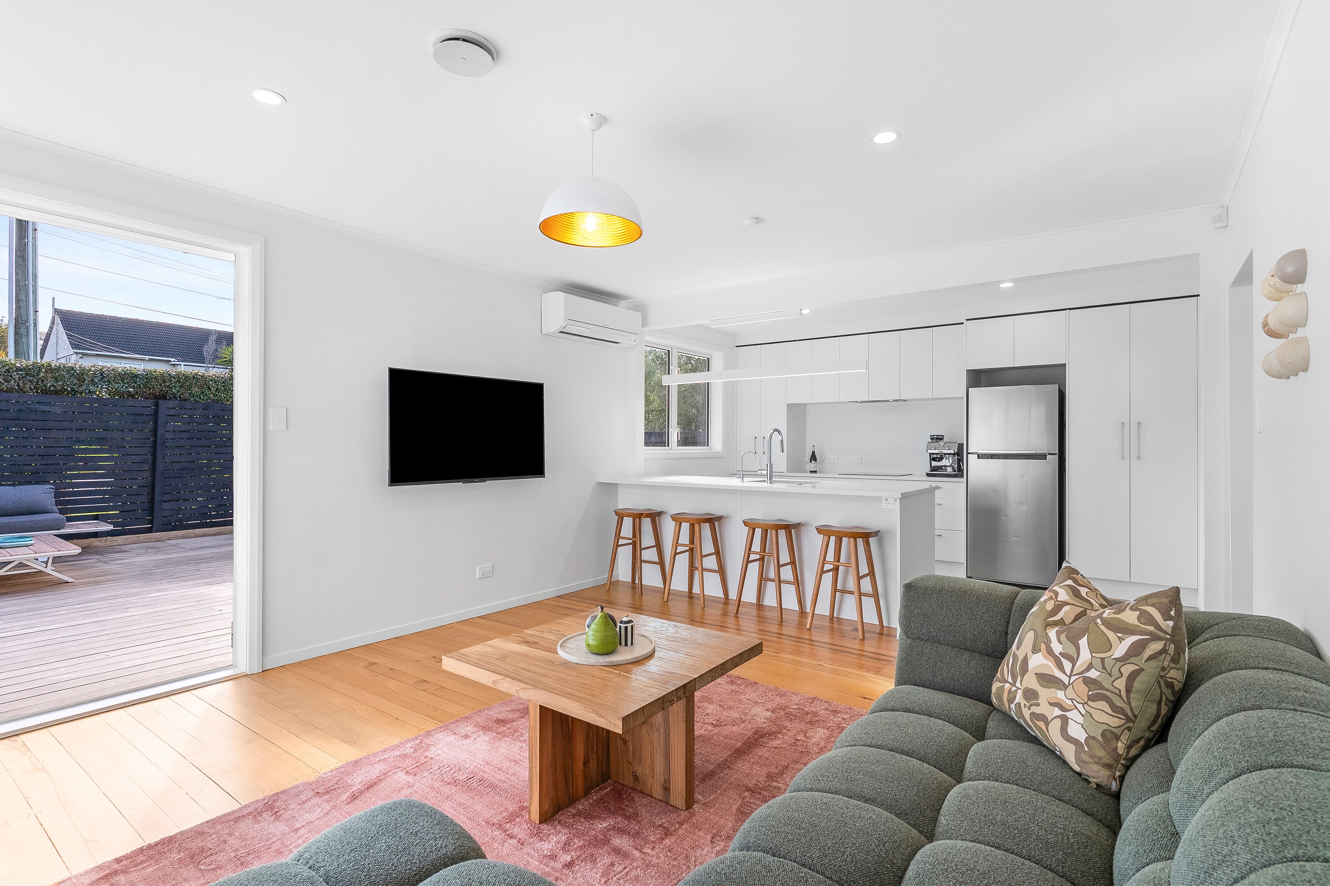 27a Castledine Crescent, Glen Innes, Auckland City