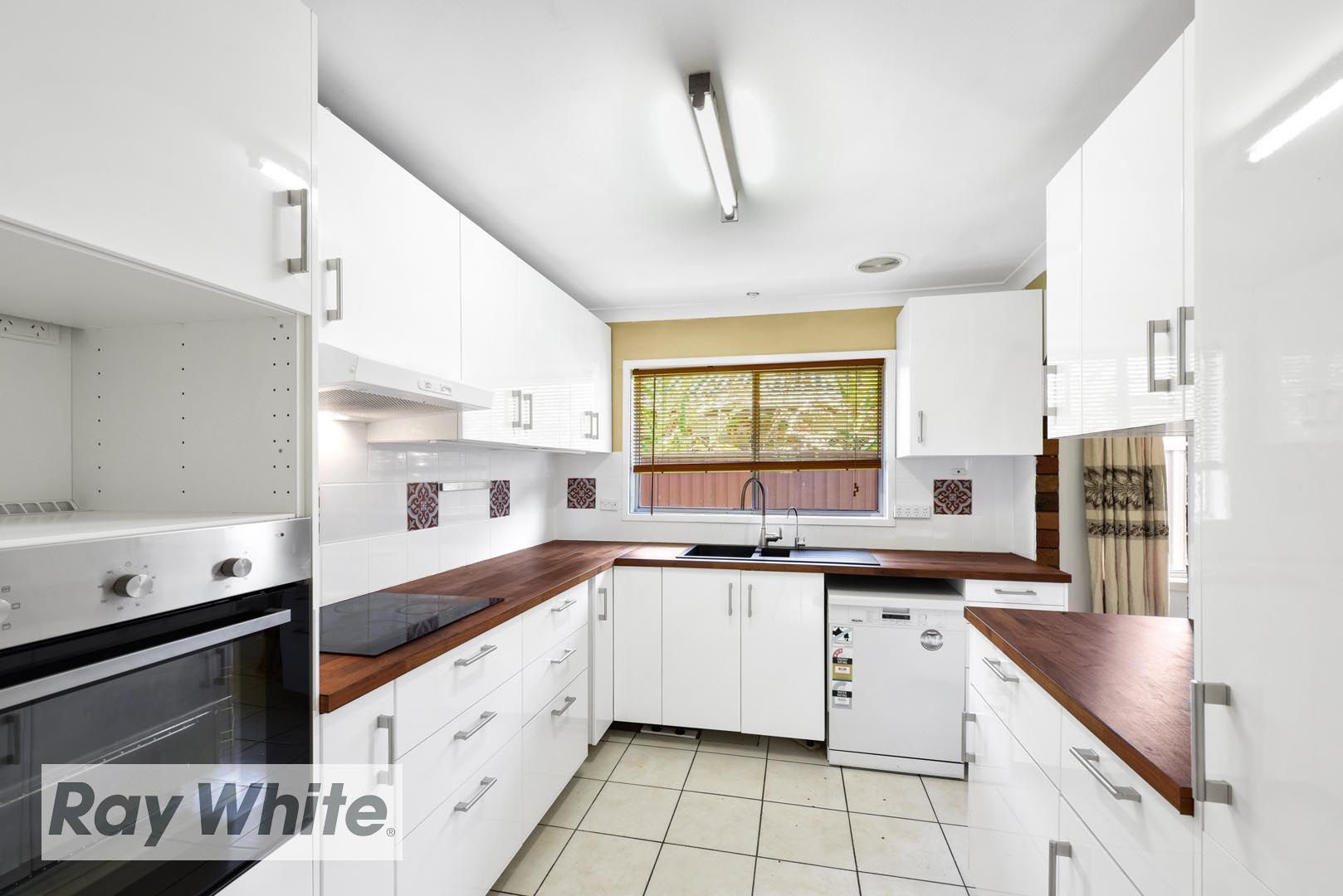 15 Garro Street, Sunnybank Hills, QLD 4109