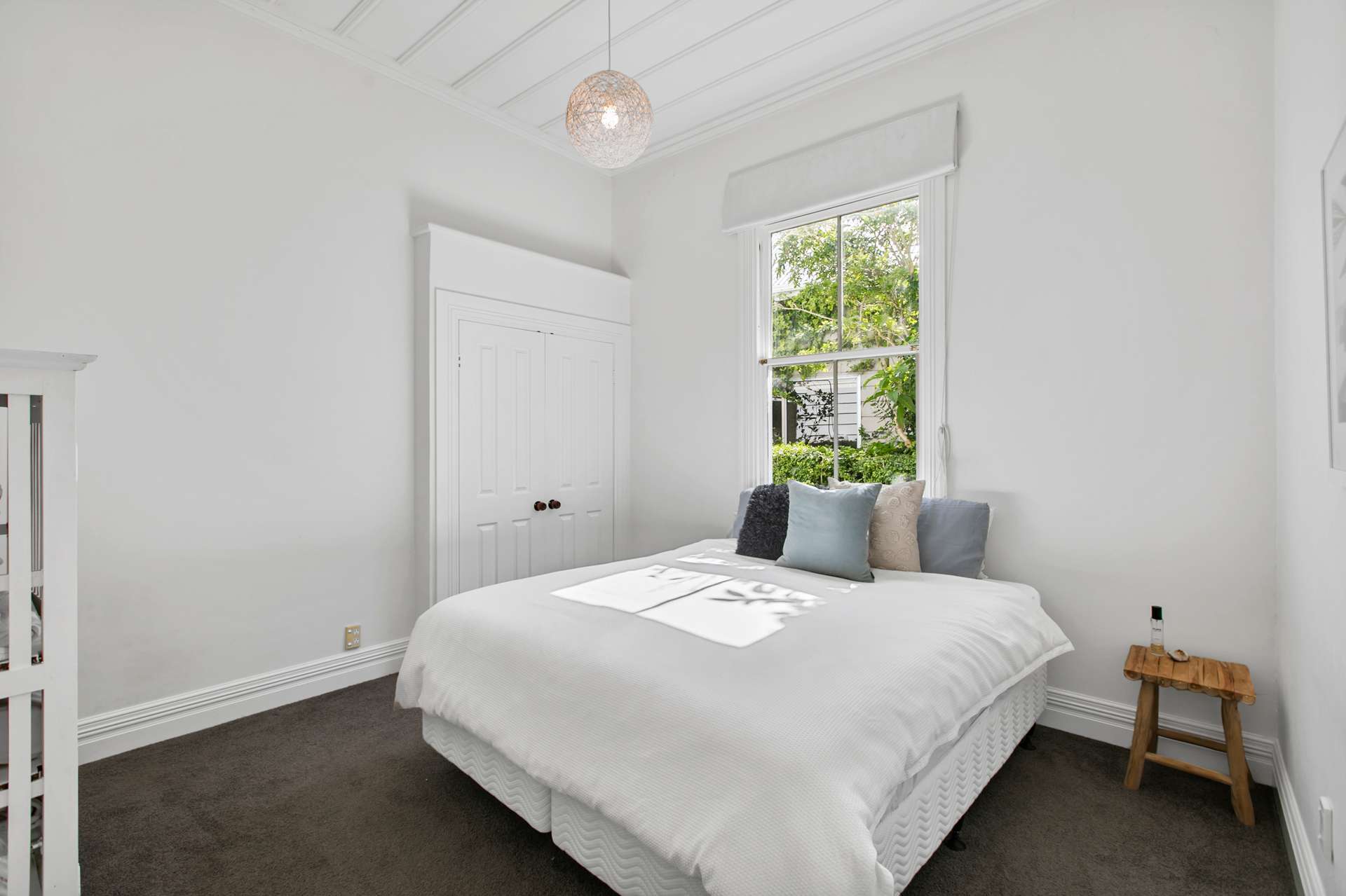 531 New North Road photo 6