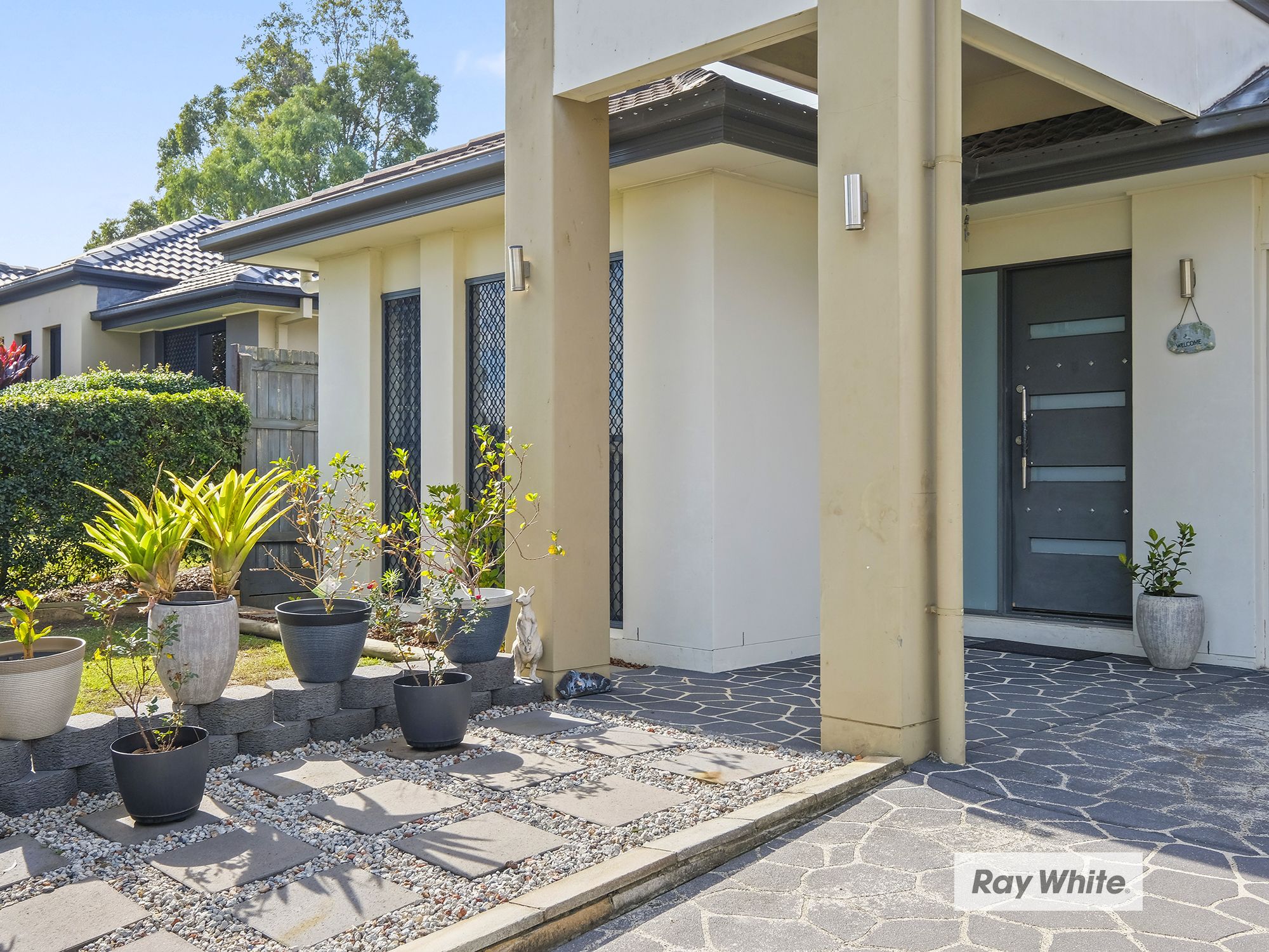 39 Dandenong Street, Forest Lake, QLD 4078