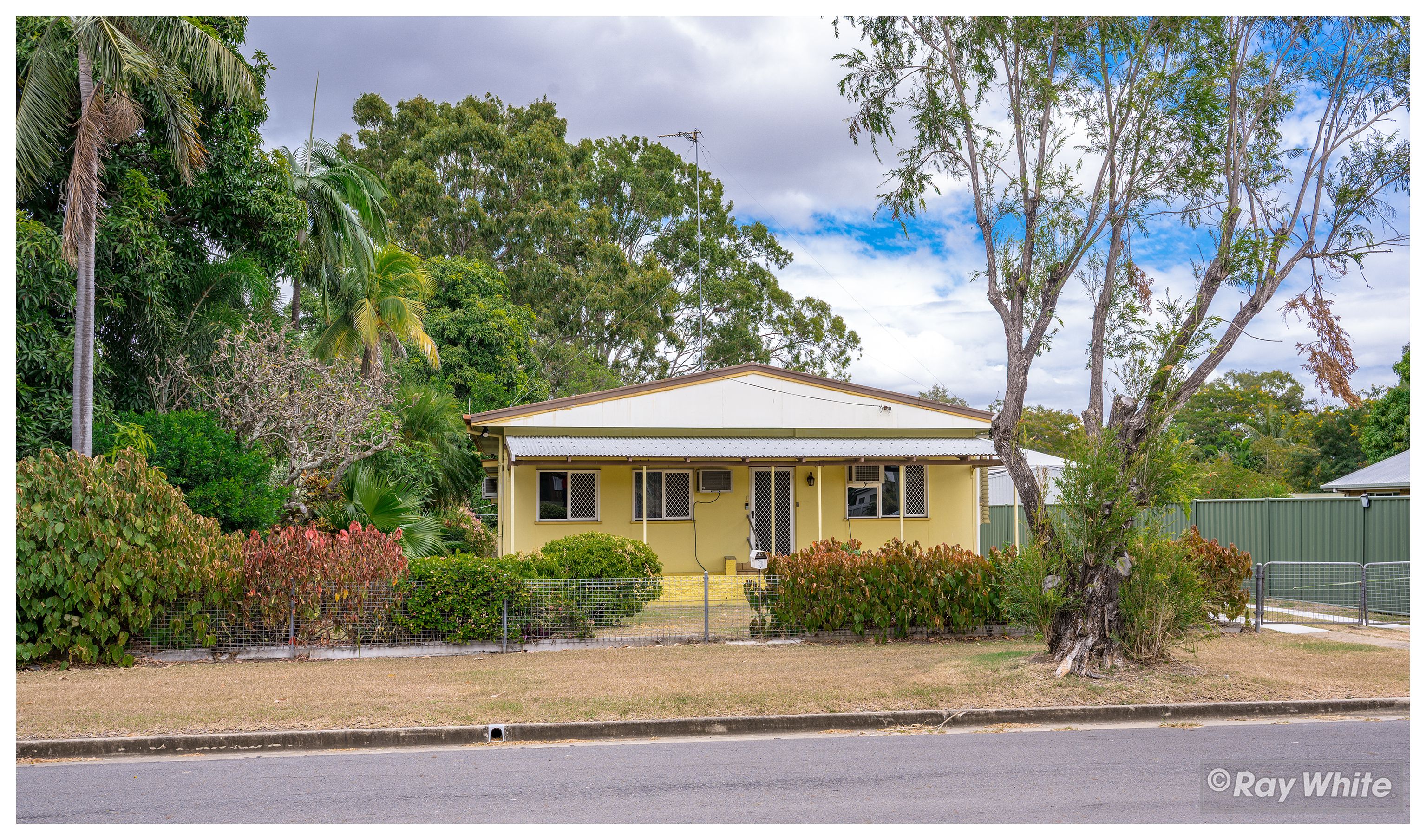 3 Thornton Street, Park Avenue, QLD 4701