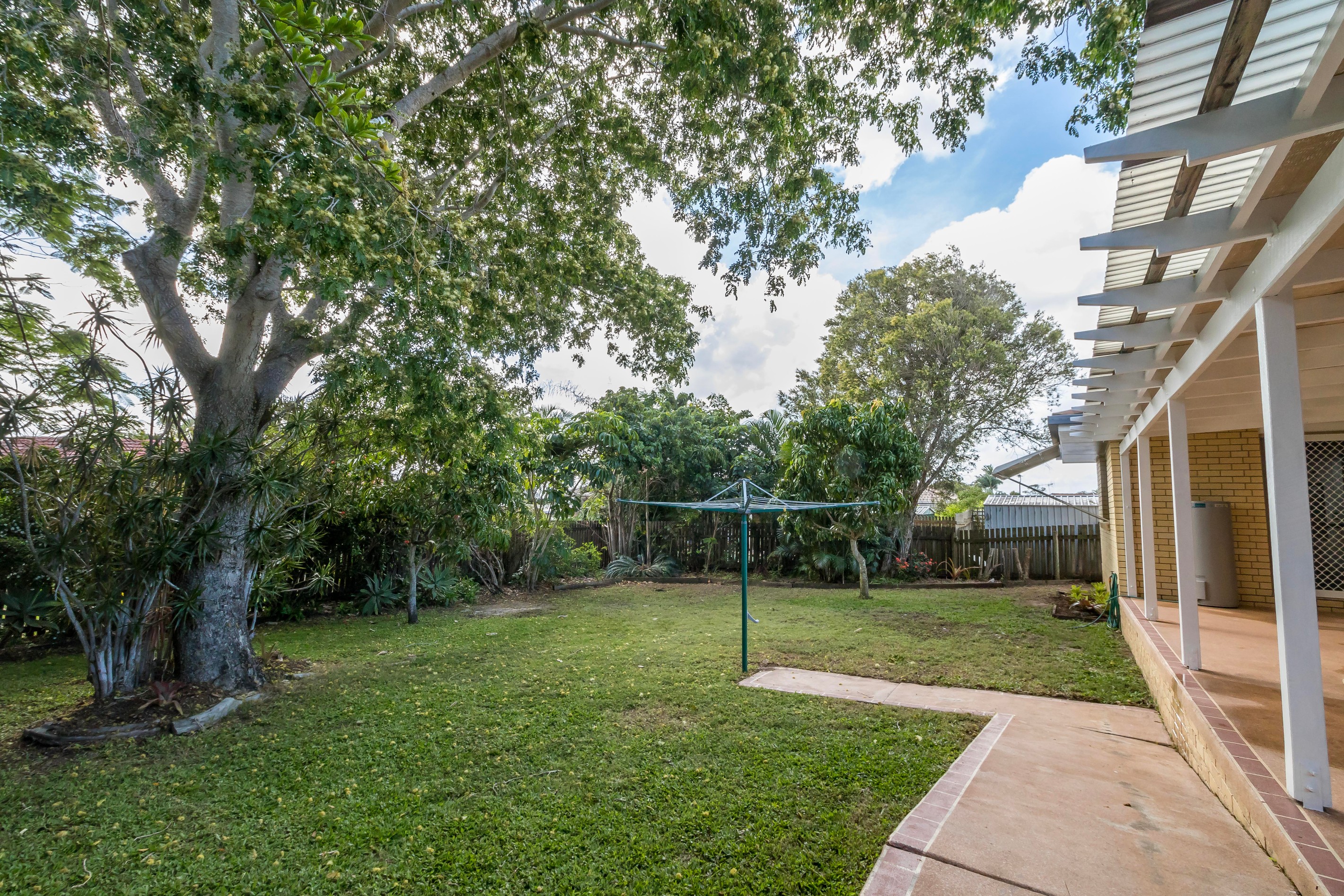 92 Murphy Street, Point Vernon, QLD 4655