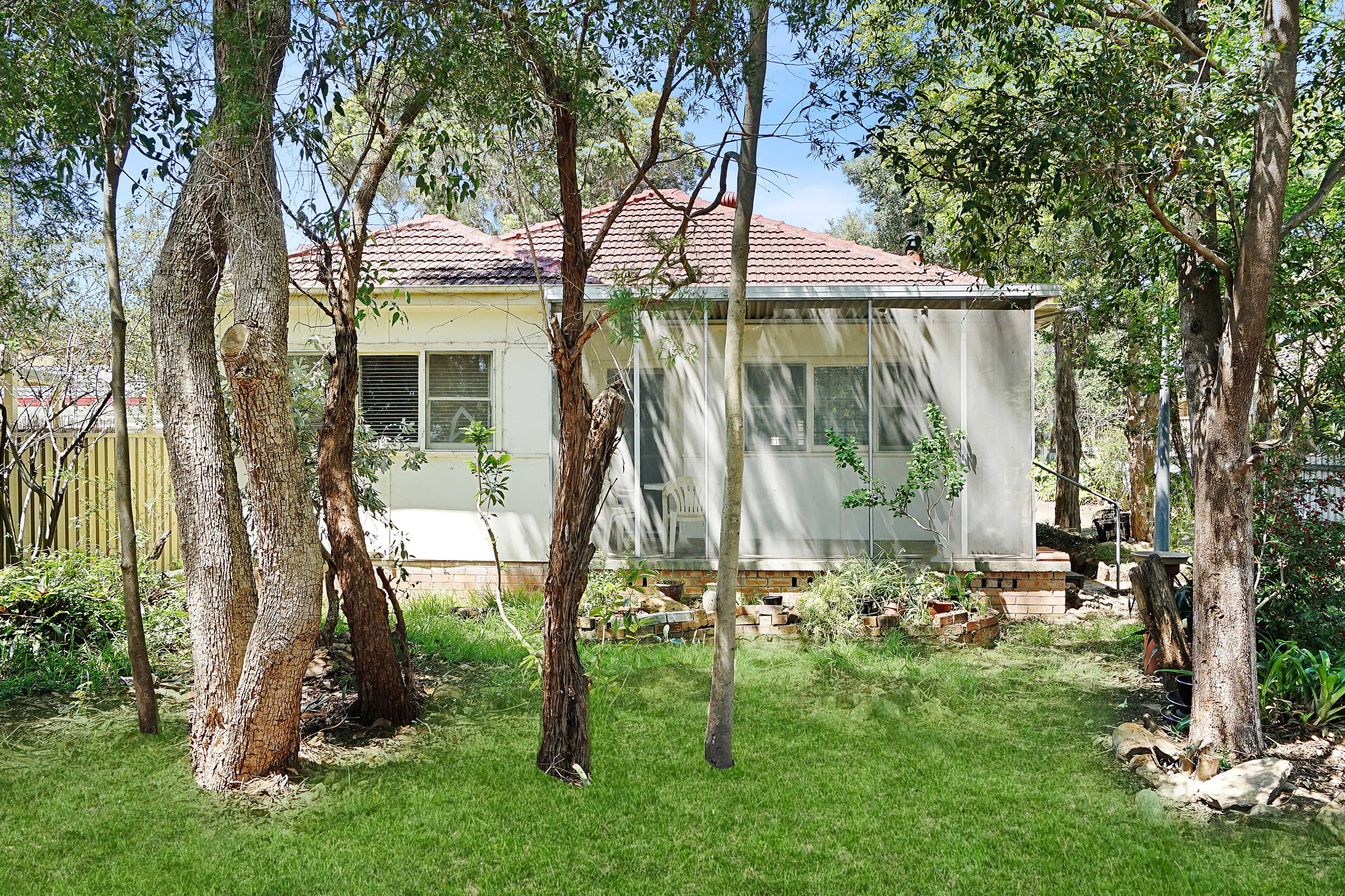 38 Adelaide Street, Oxley Park NSW 2760