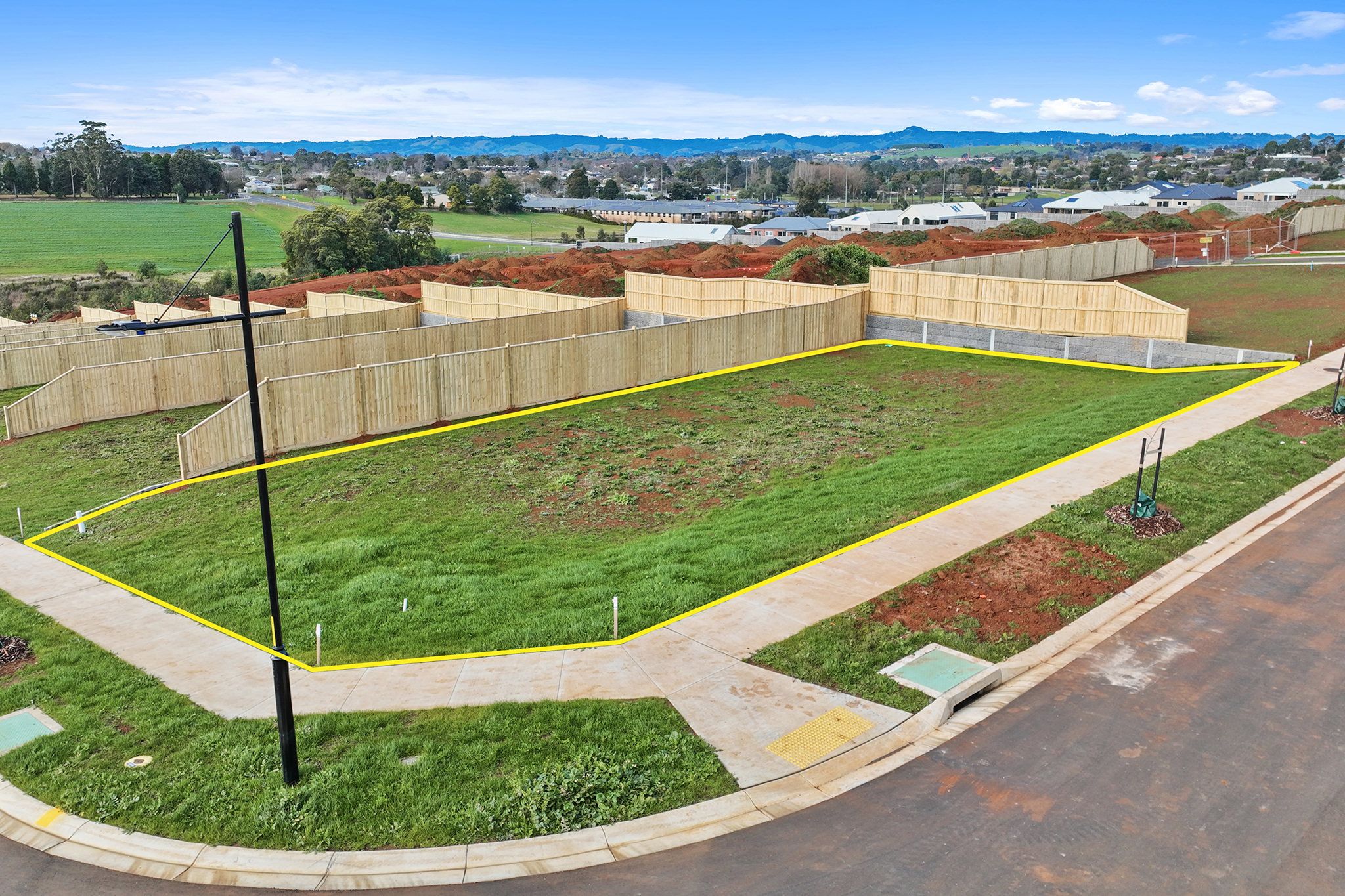 10 Newton Avenue, Warragul, VIC 3820