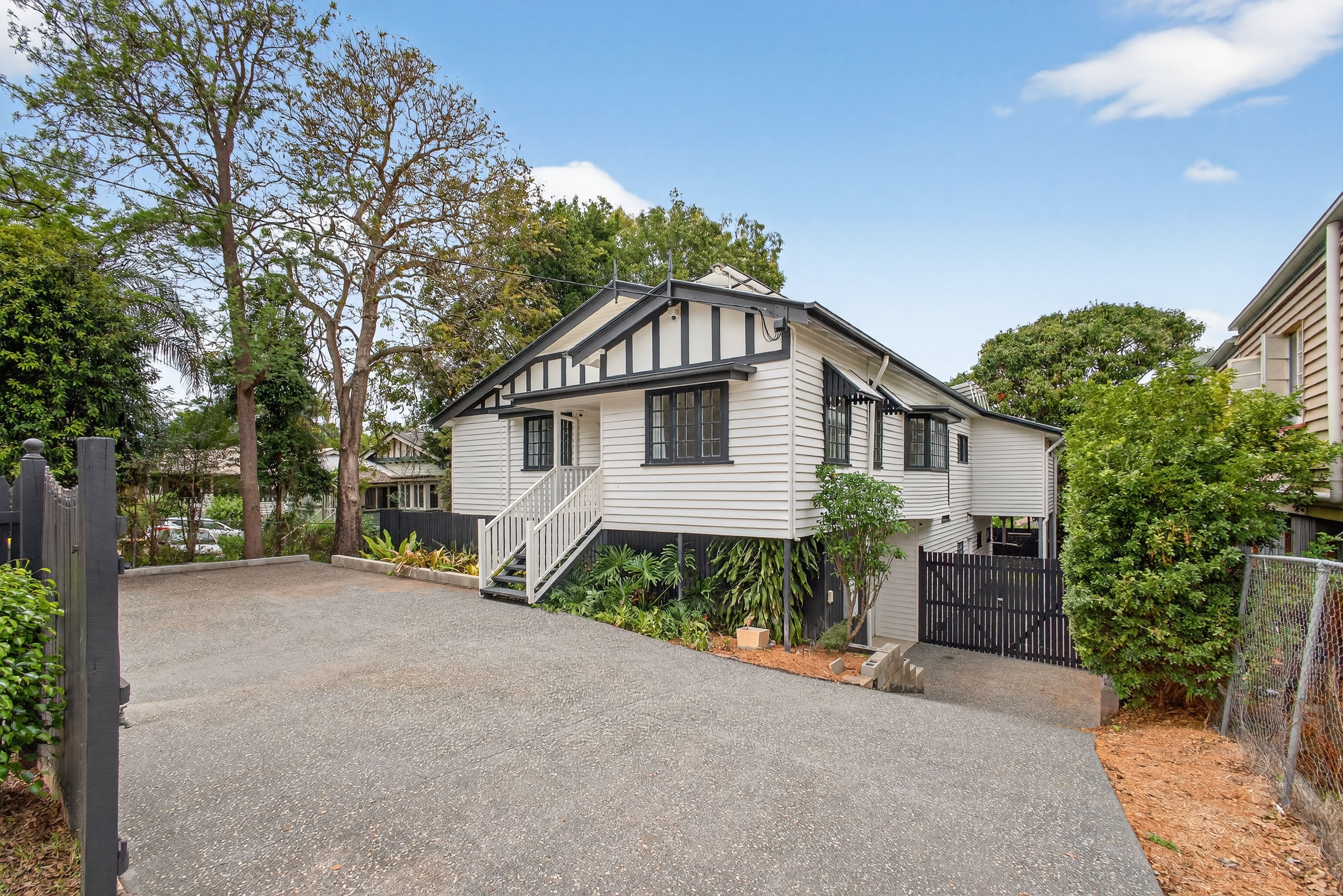 1587 Sandgate Road, Nundah, QLD 4012