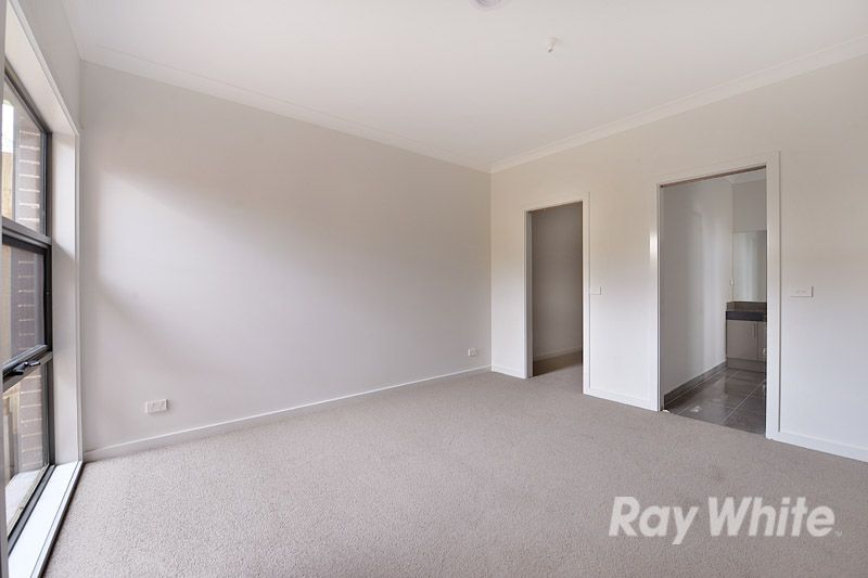 2/8 Colorado Court, Ferntree Gully, VIC 3156