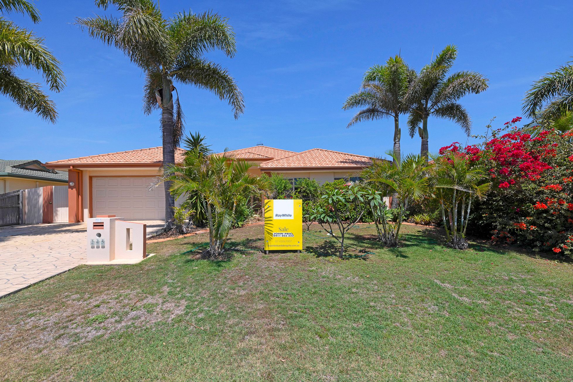 245 Barolin Esplanade, Coral Cove, QLD 4670