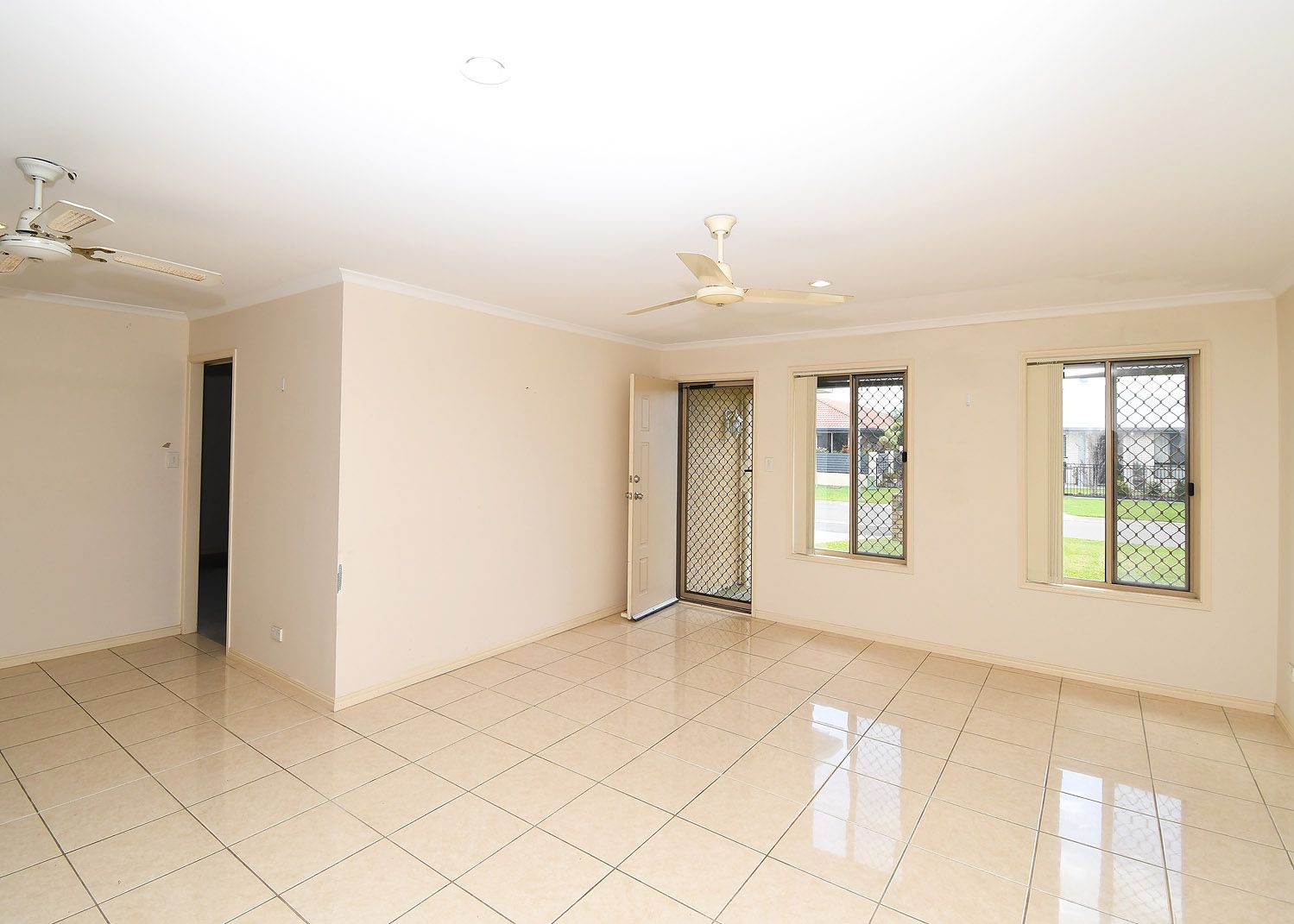 7 Dory Drive, Point Vernon, QLD 4655
