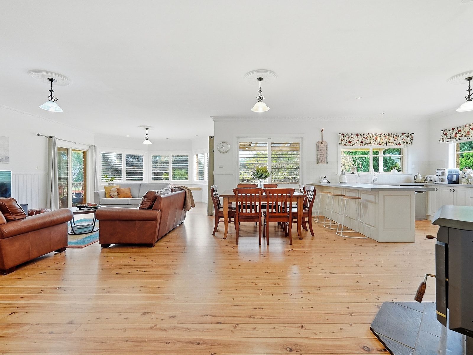 54 Berrilee Road — photo 9 of 30