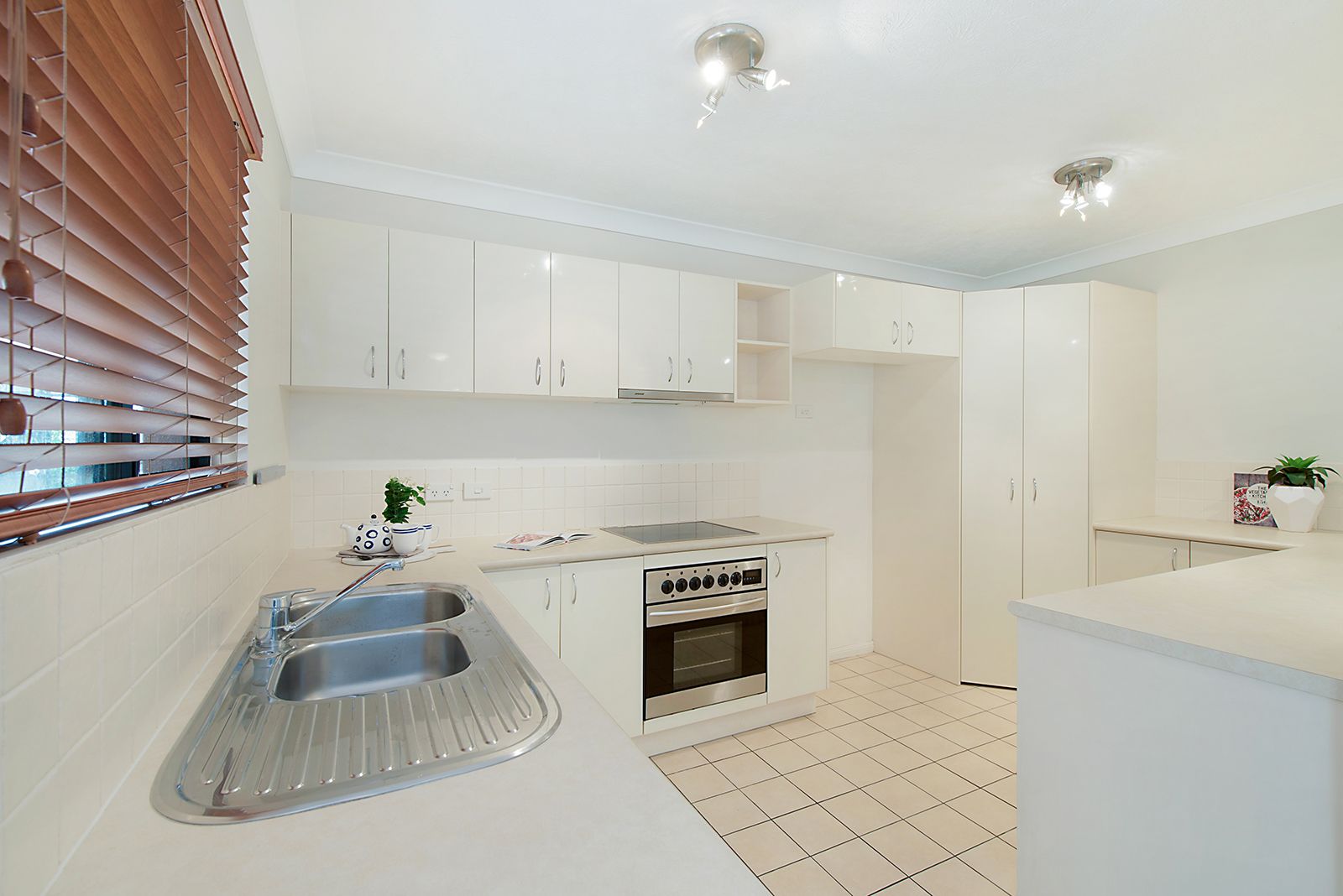 8/2200 Logan Road, Upper Mount Gravatt, QLD 4122