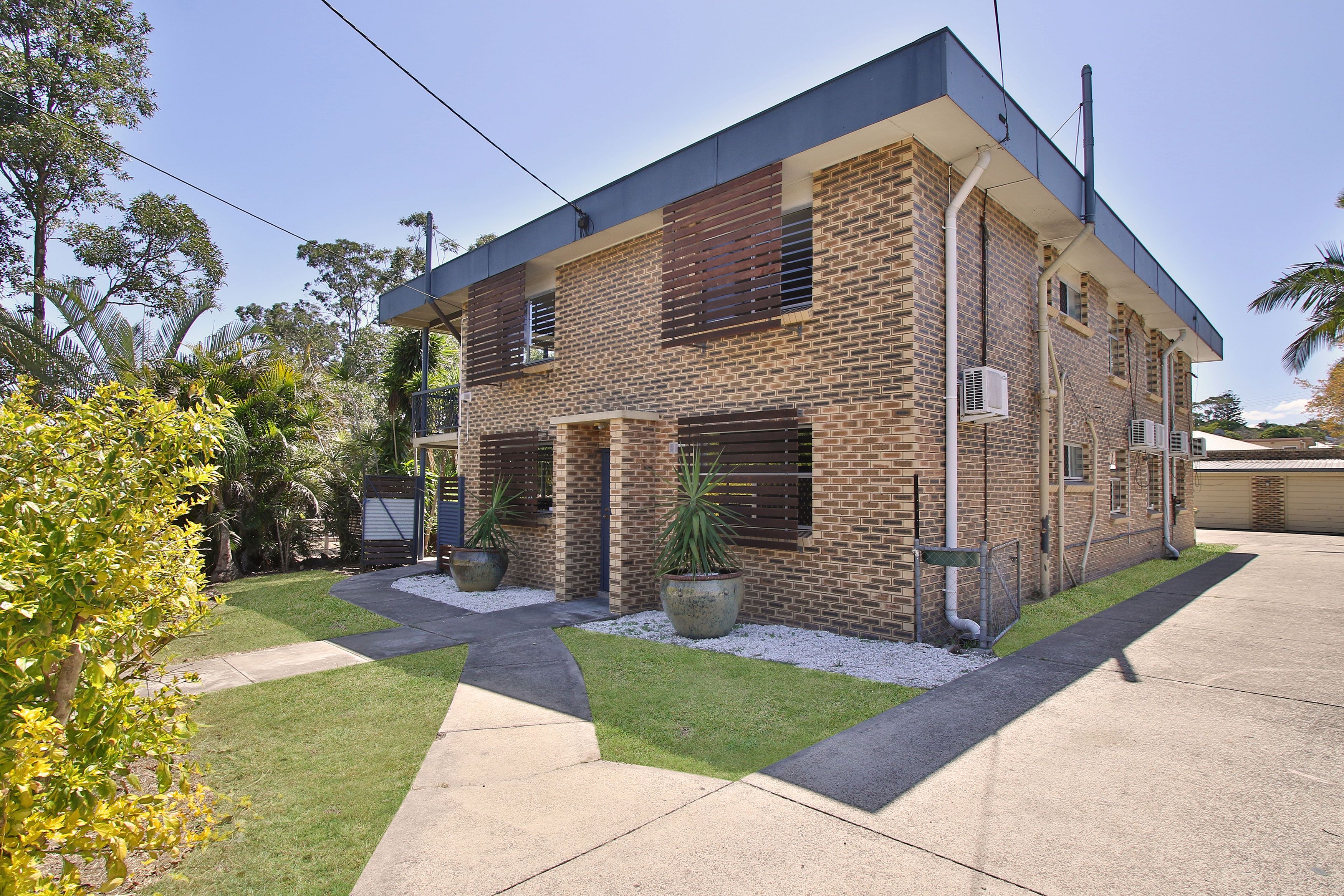 11 Rapur Street, Raceview, QLD 4305