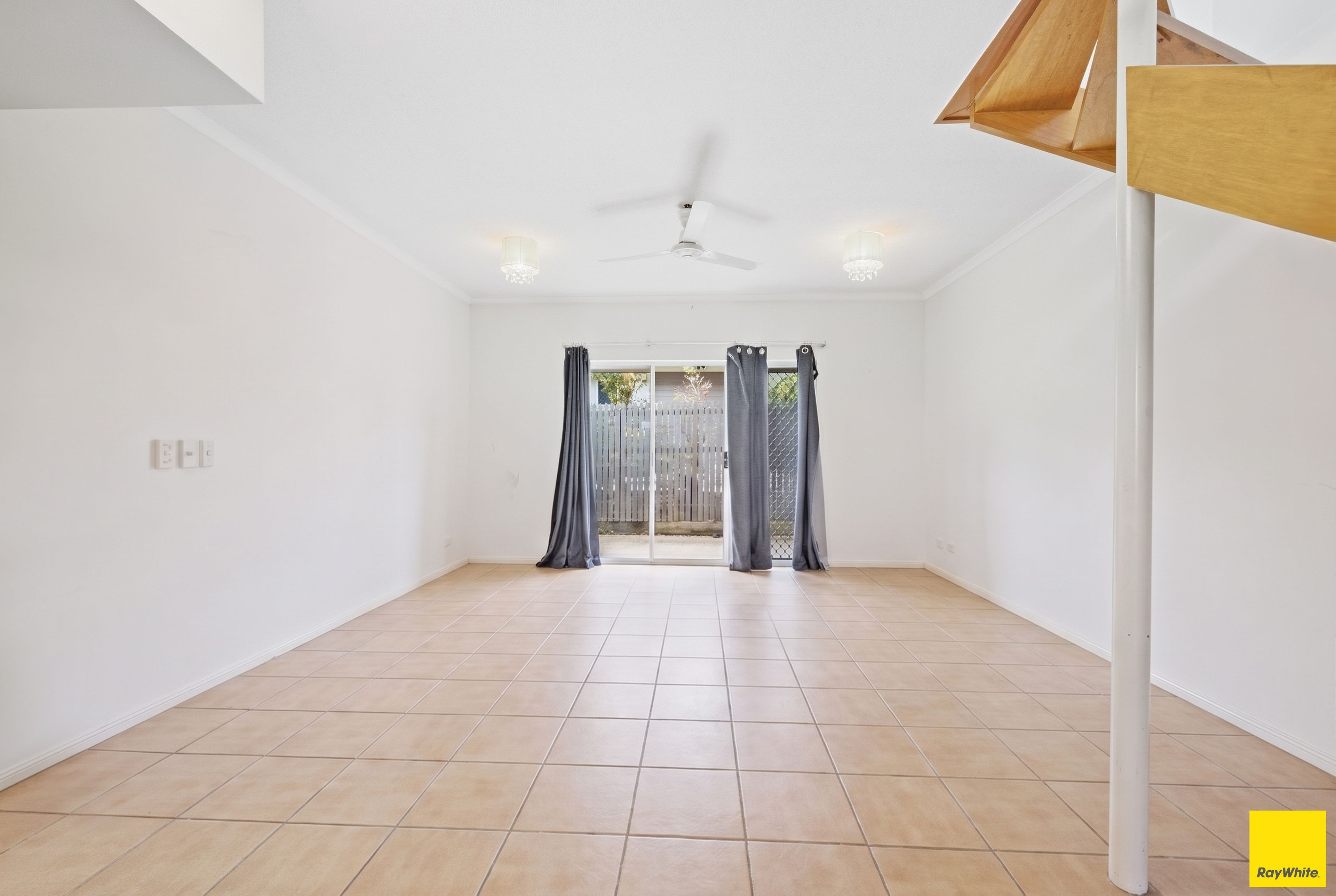 5/2 Cavanagh Street — photo 4 of 11