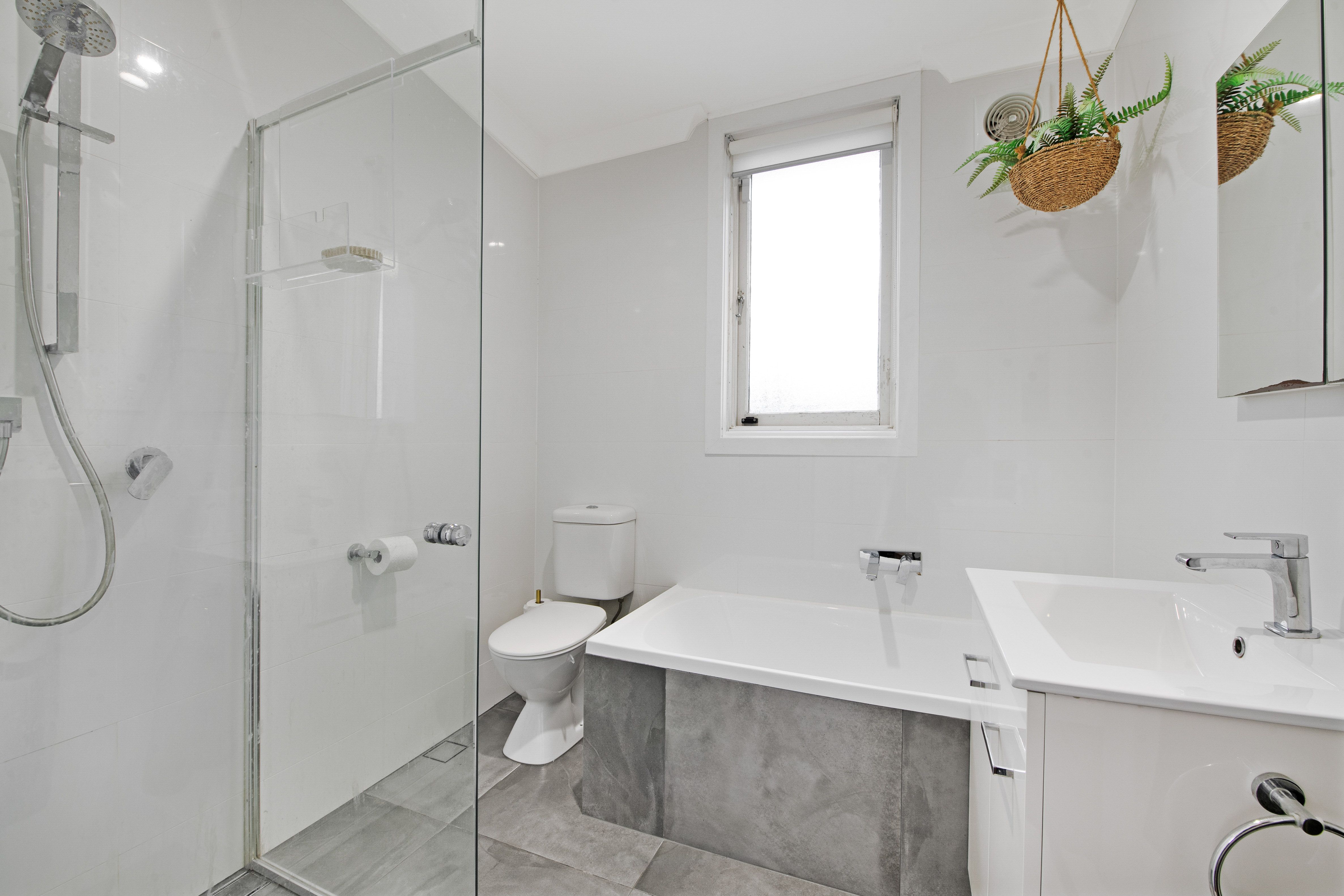 35 & 35A Lawson Street — photo 5 of 15