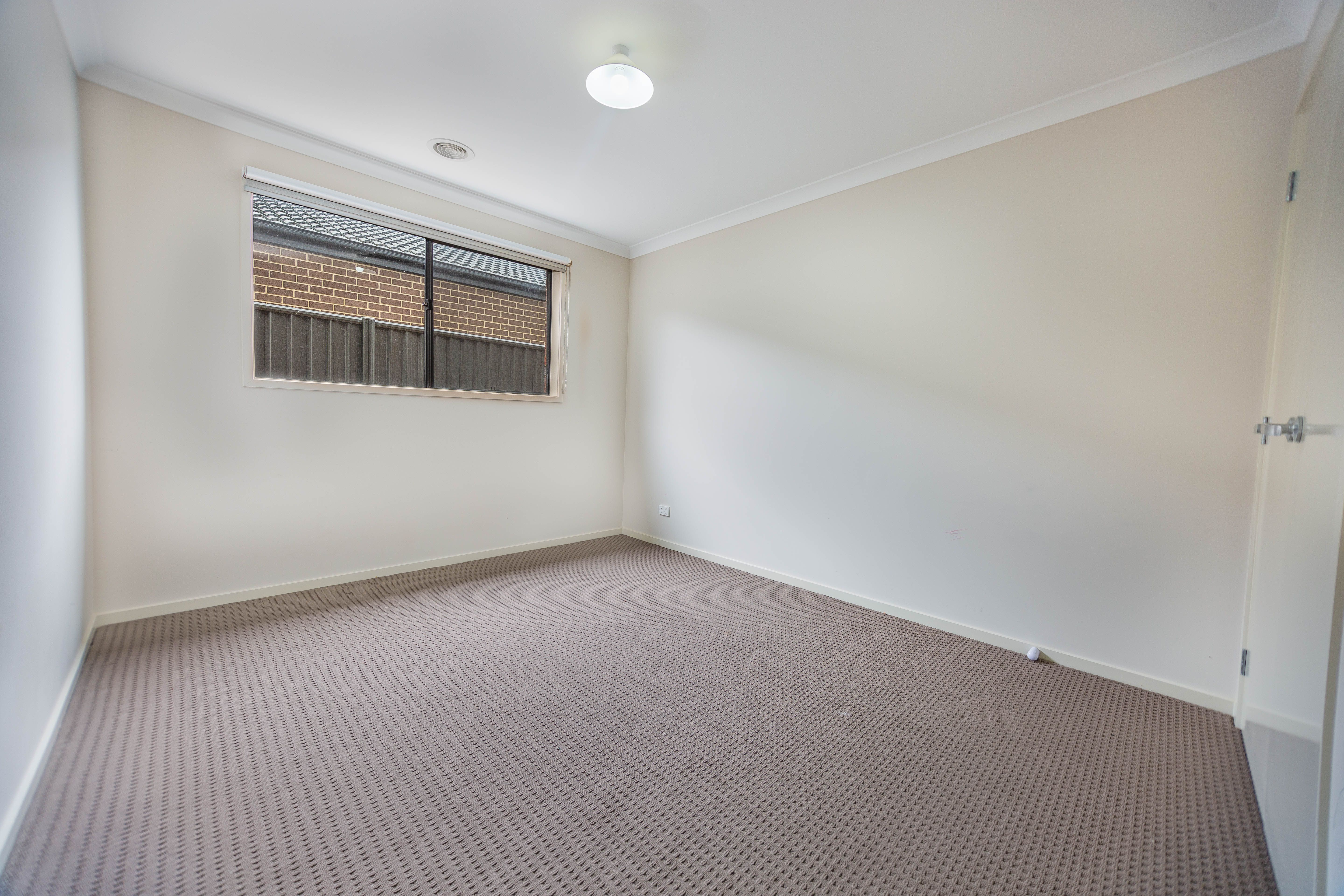 13 Ogilvie Court — photo 7 of 13