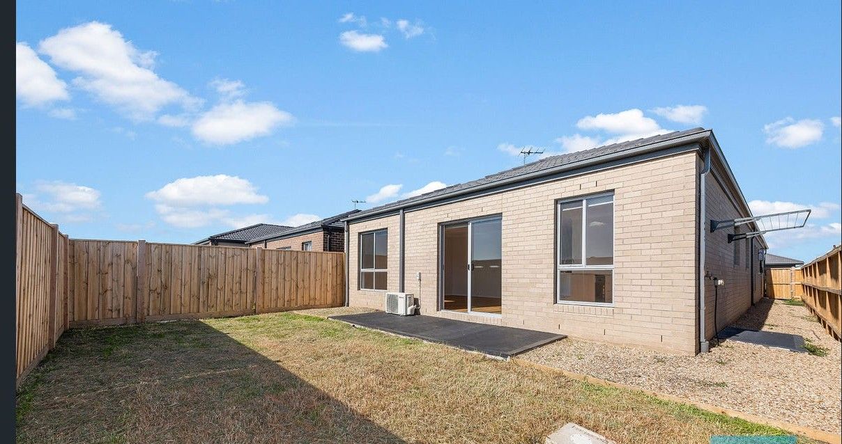 34 Pandorea Street — photo 14 of 14