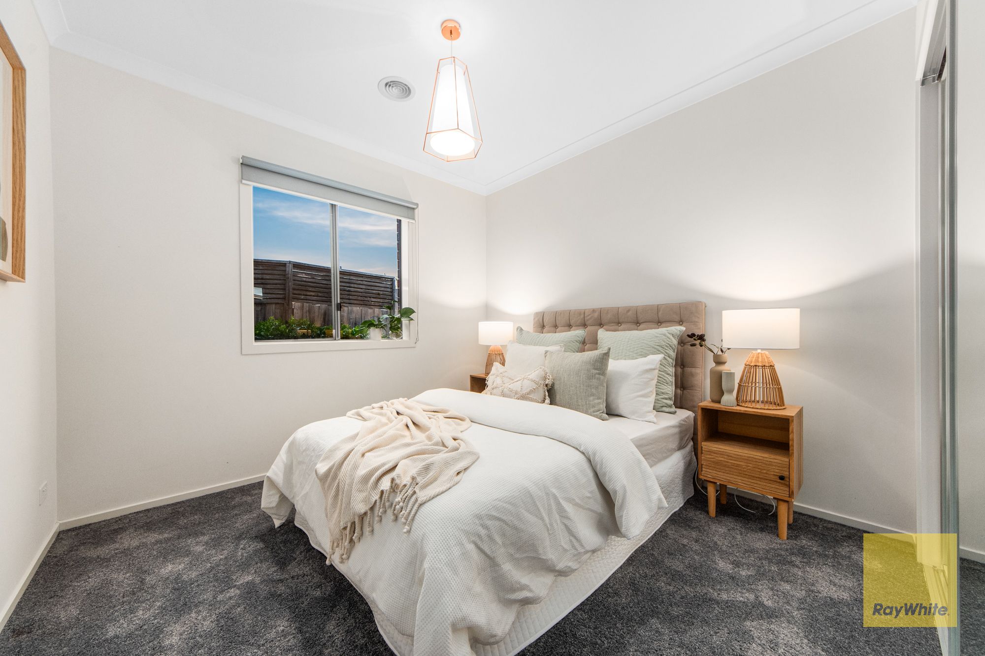 27 Albanvale Drive — photo 11 of 20