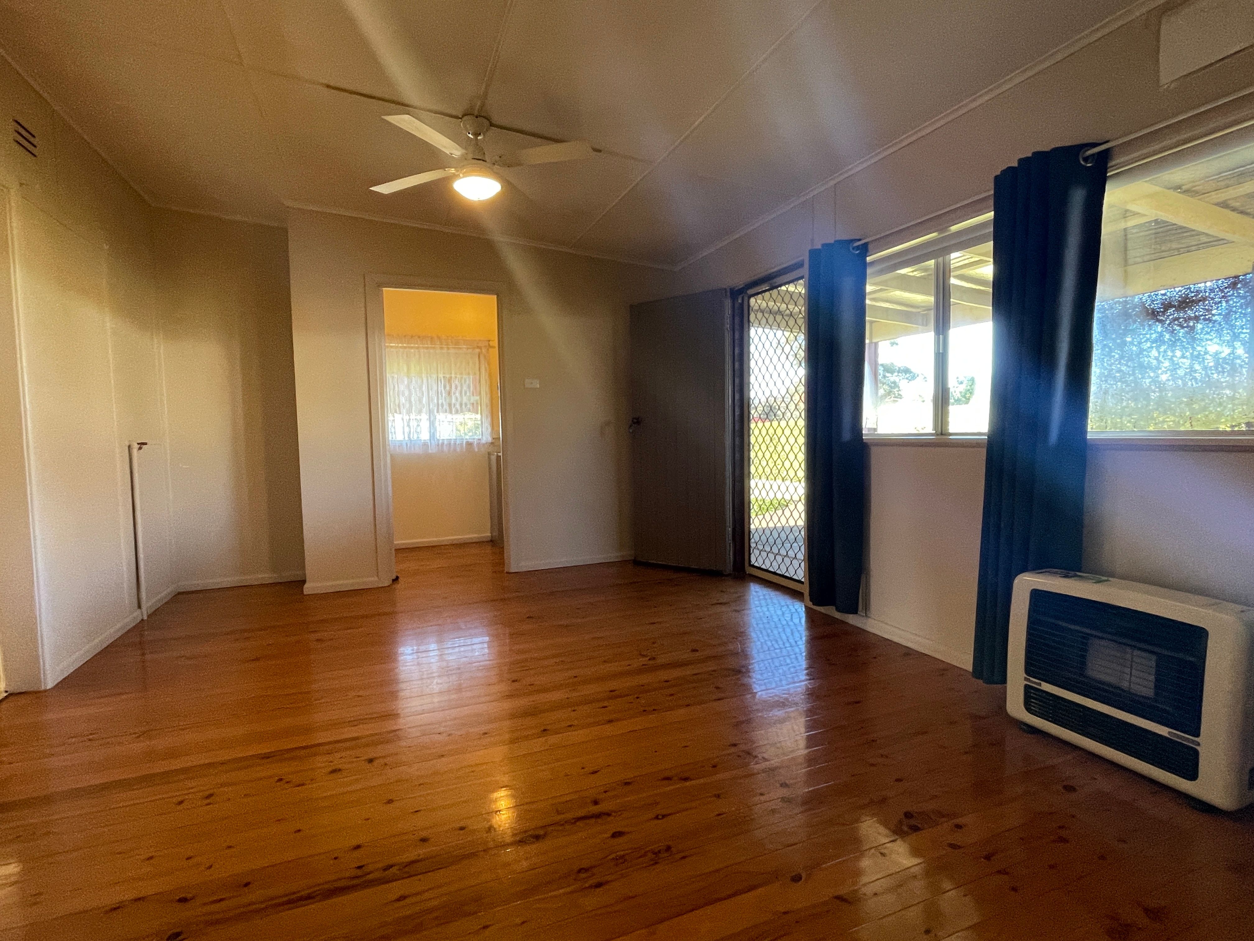 94 Wombat Street, Young, NSW 2594