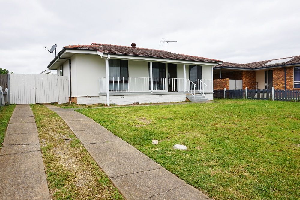 6 Waterhouse Place, Airds, NSW 2560