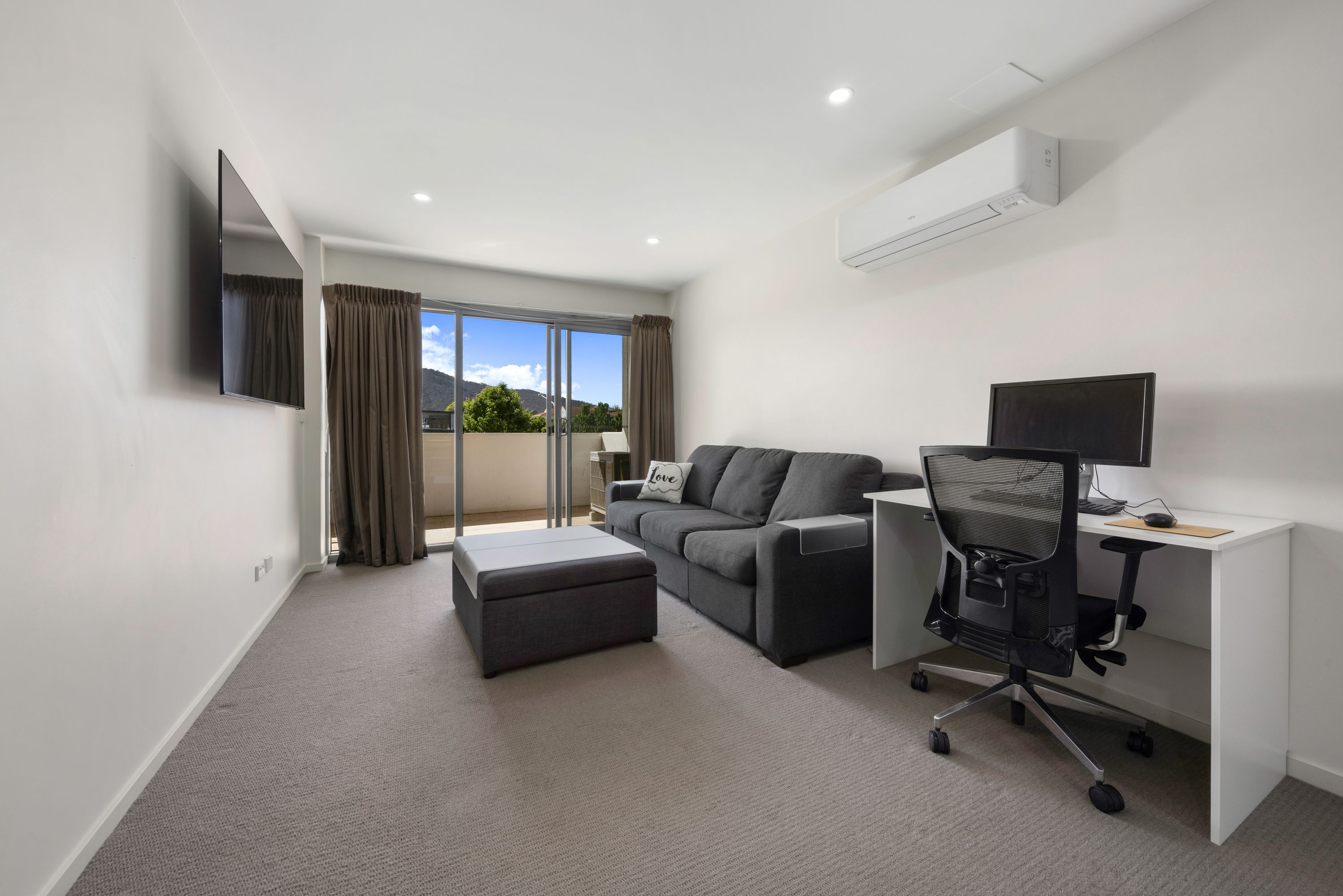 10 Ipima Street, Braddon ACT 2612