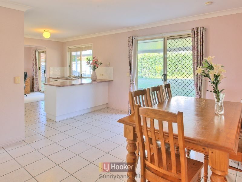 5 Maisie Place, Eight Mile Plains, QLD 4113