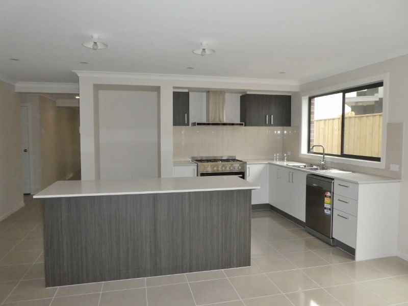 6 Seed Crescent, CLYDE NORTH, VIC 3978