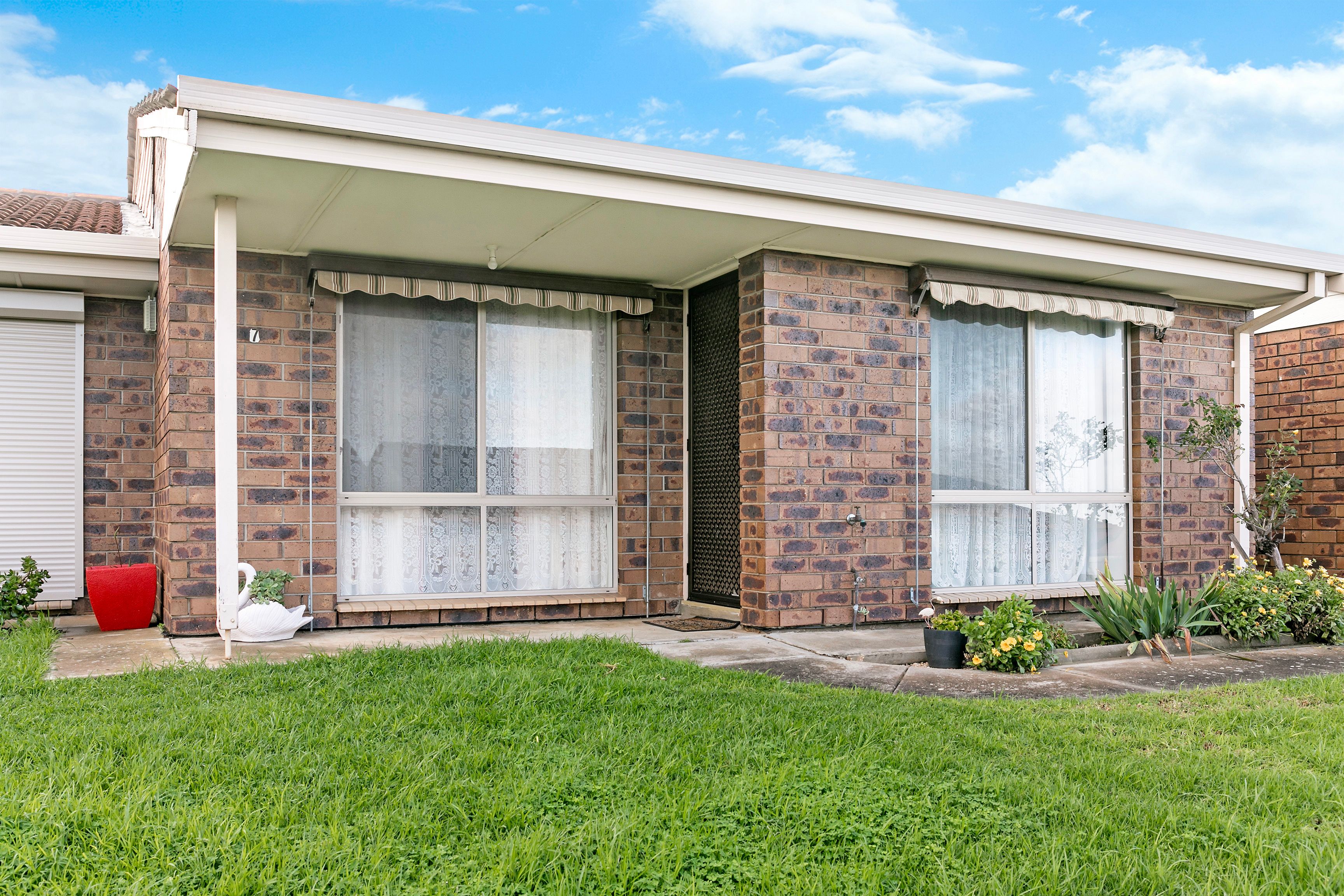 8 Polst Avenue, Para Vista SA 5093