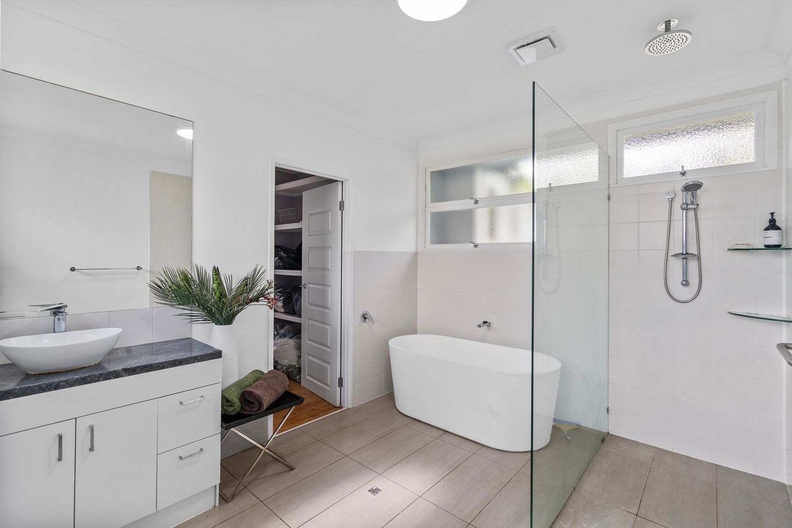 25 Foch Street — photo 7 of 14