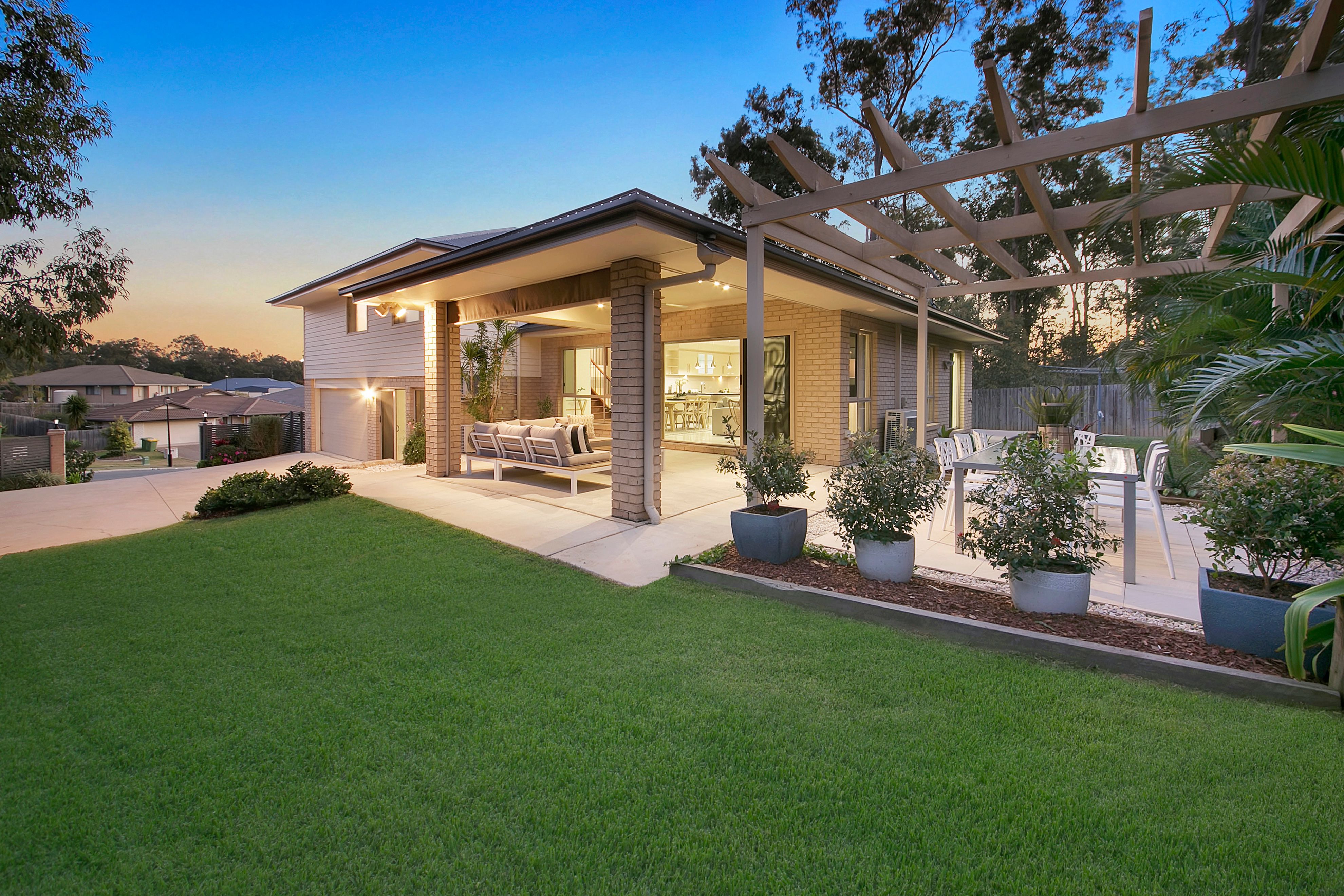 6 Waterstown Place, Chuwar, QLD 4306