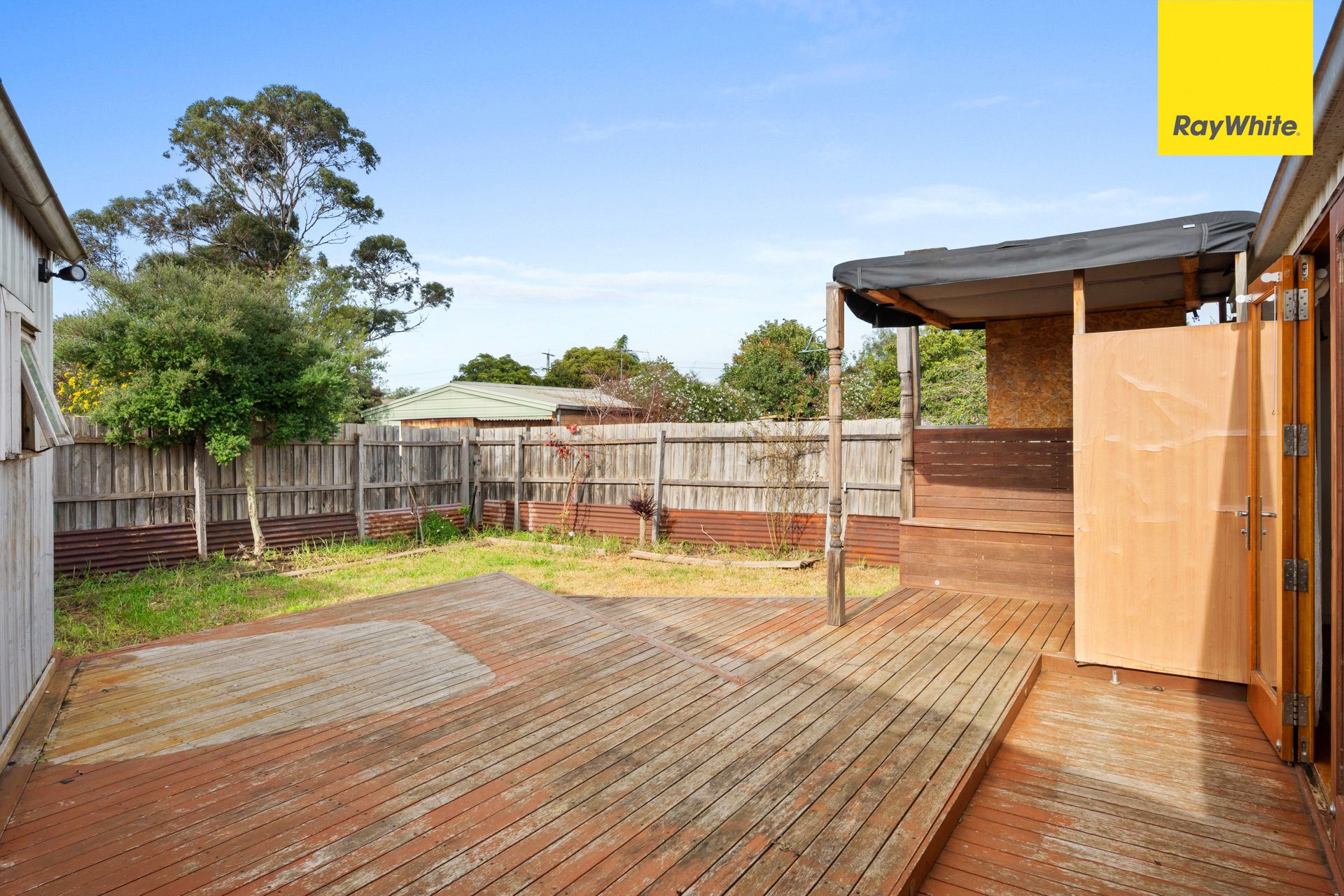 44 Rees Road — photo 15 of 16
