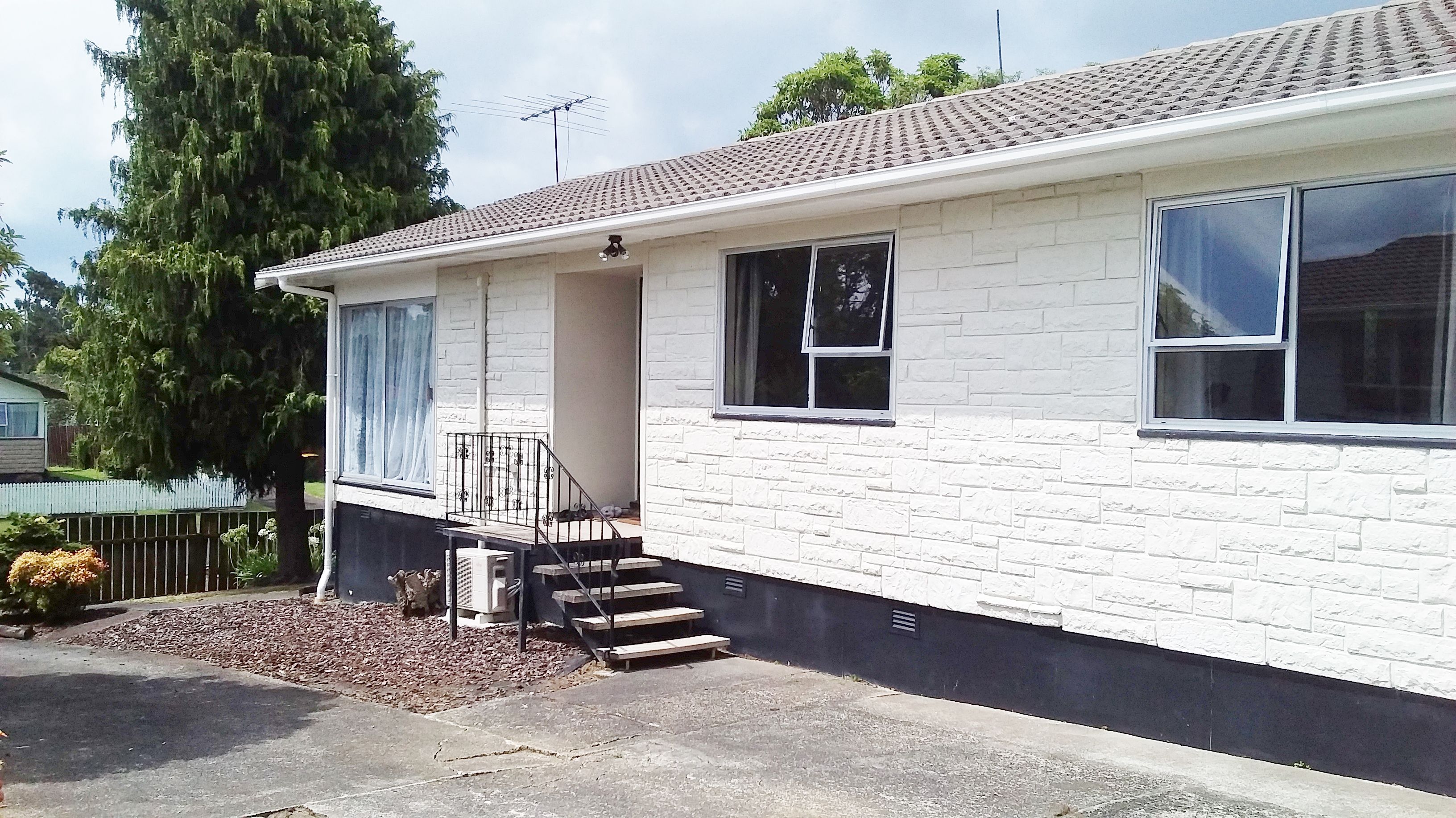 9 Innismara Avenue, Wattle Downs, Manukau City