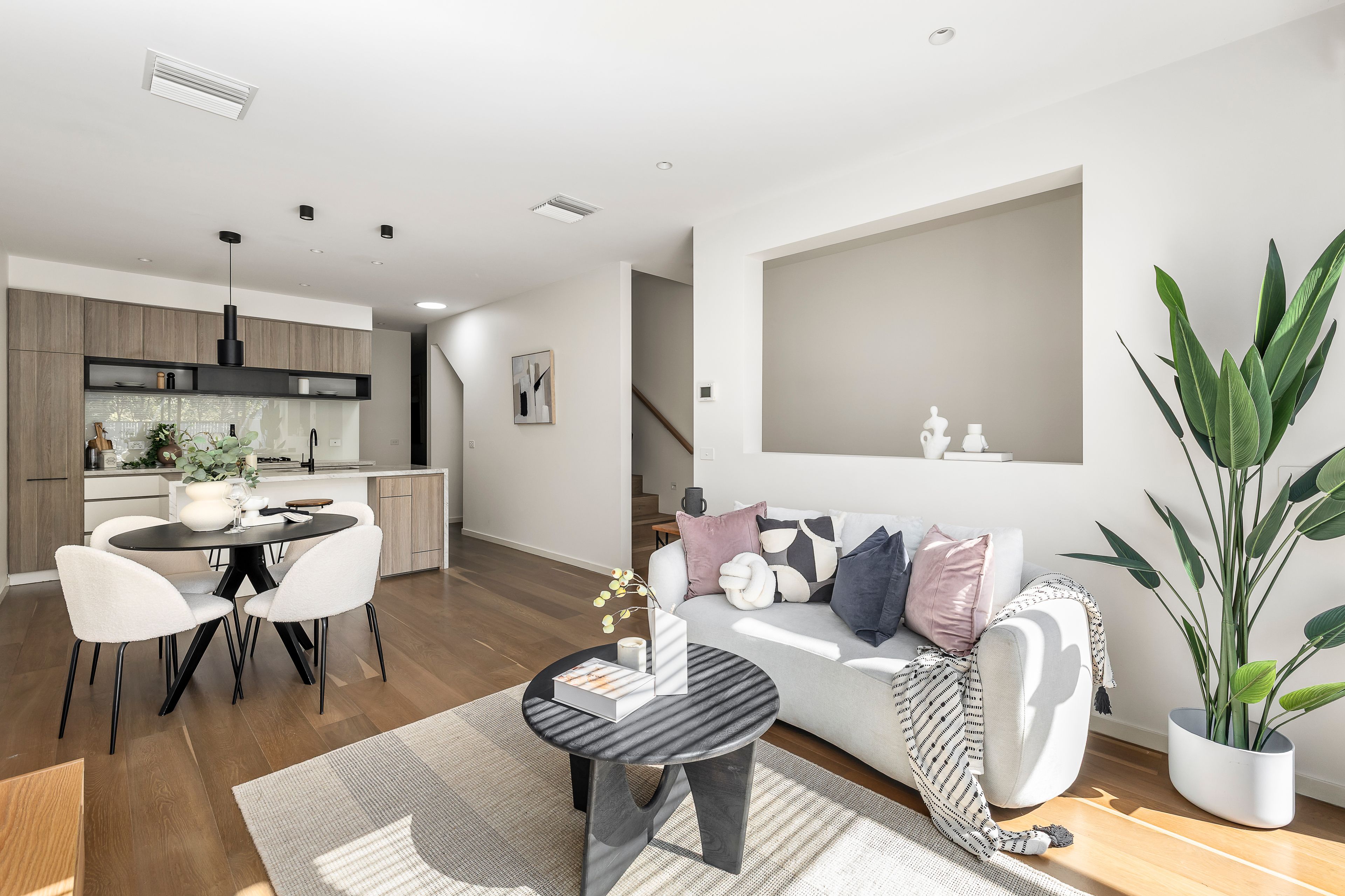16 Eucalypt Avenue, Malvern East, VIC 3145
