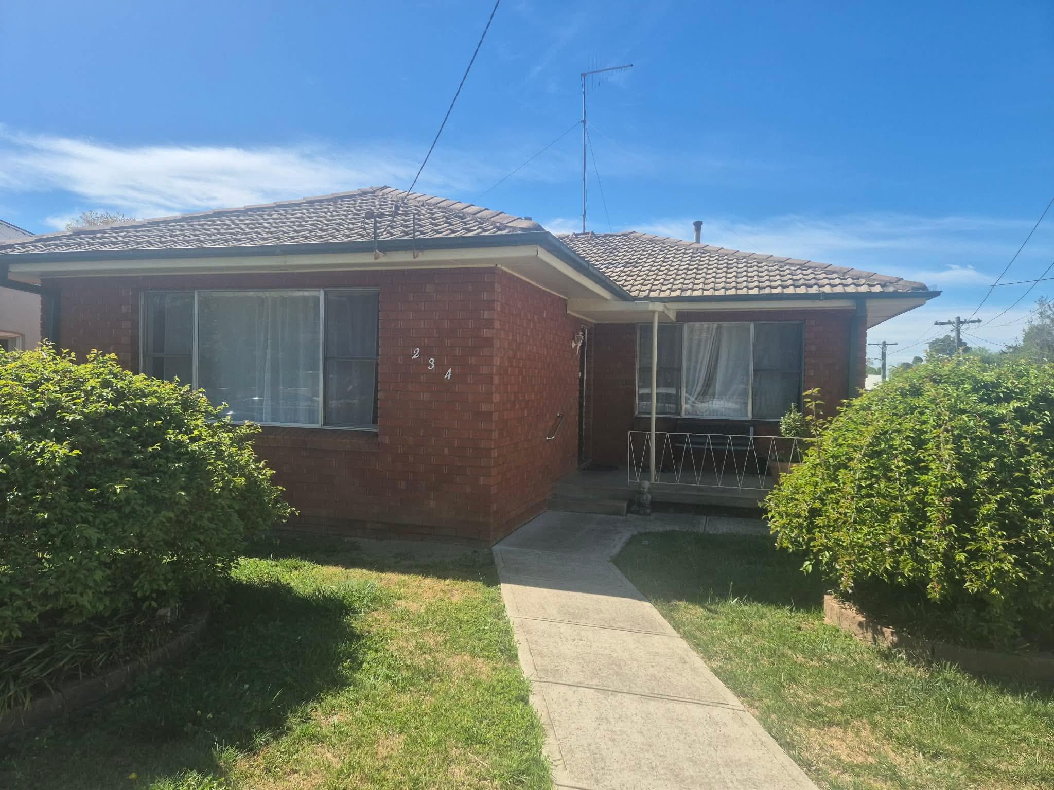 234 William Street — photo from Ray White Bathurst