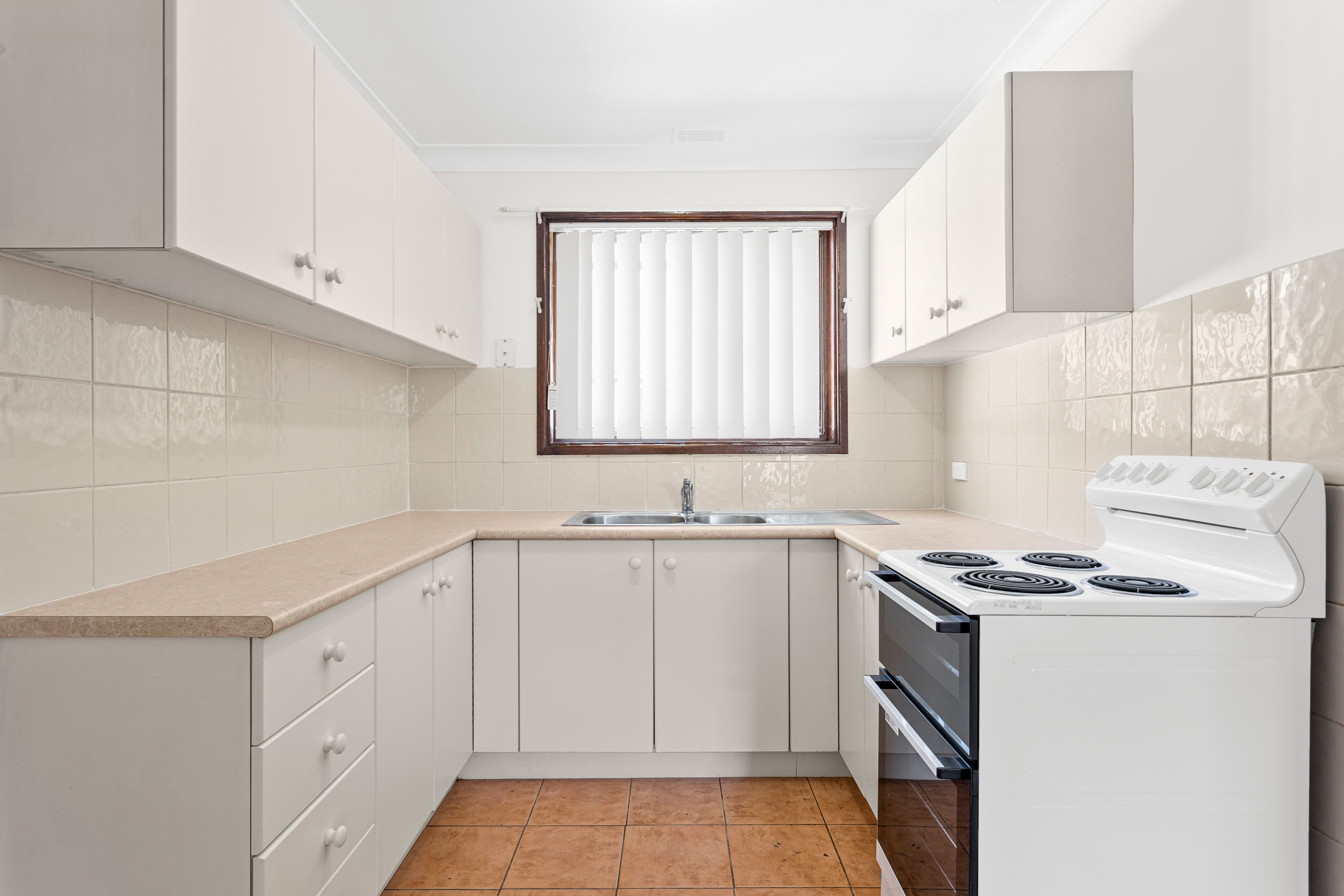 2/12 Miller Street, Oak Flats, NSW 2529