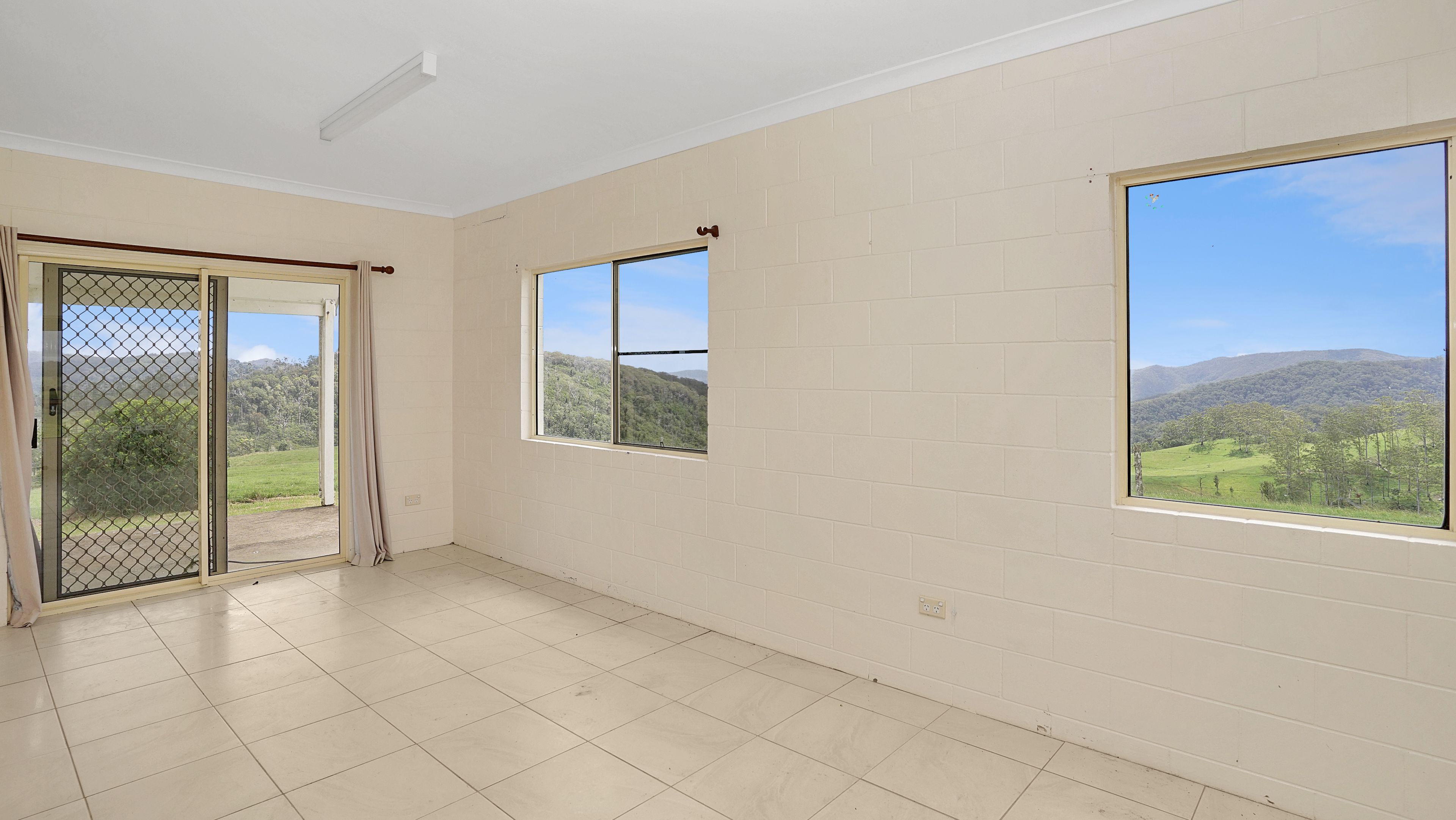 110 Blacks Road — photo 17 of 29