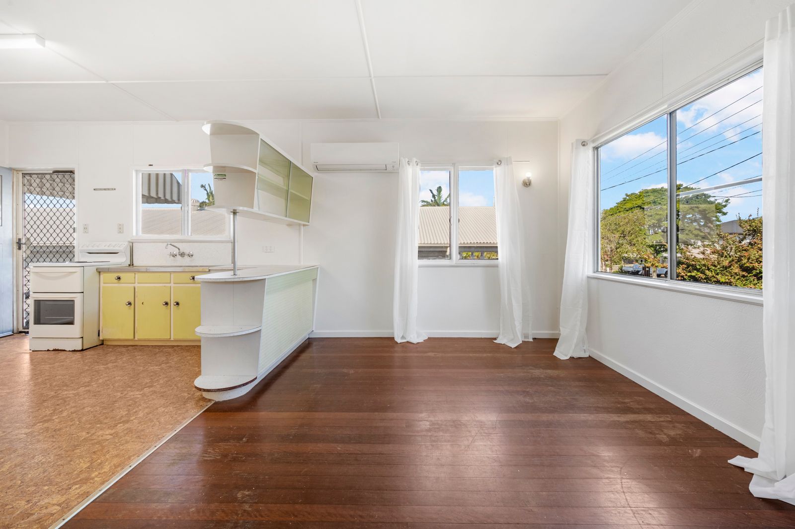 10 Campbell Street — photo 4 of 13