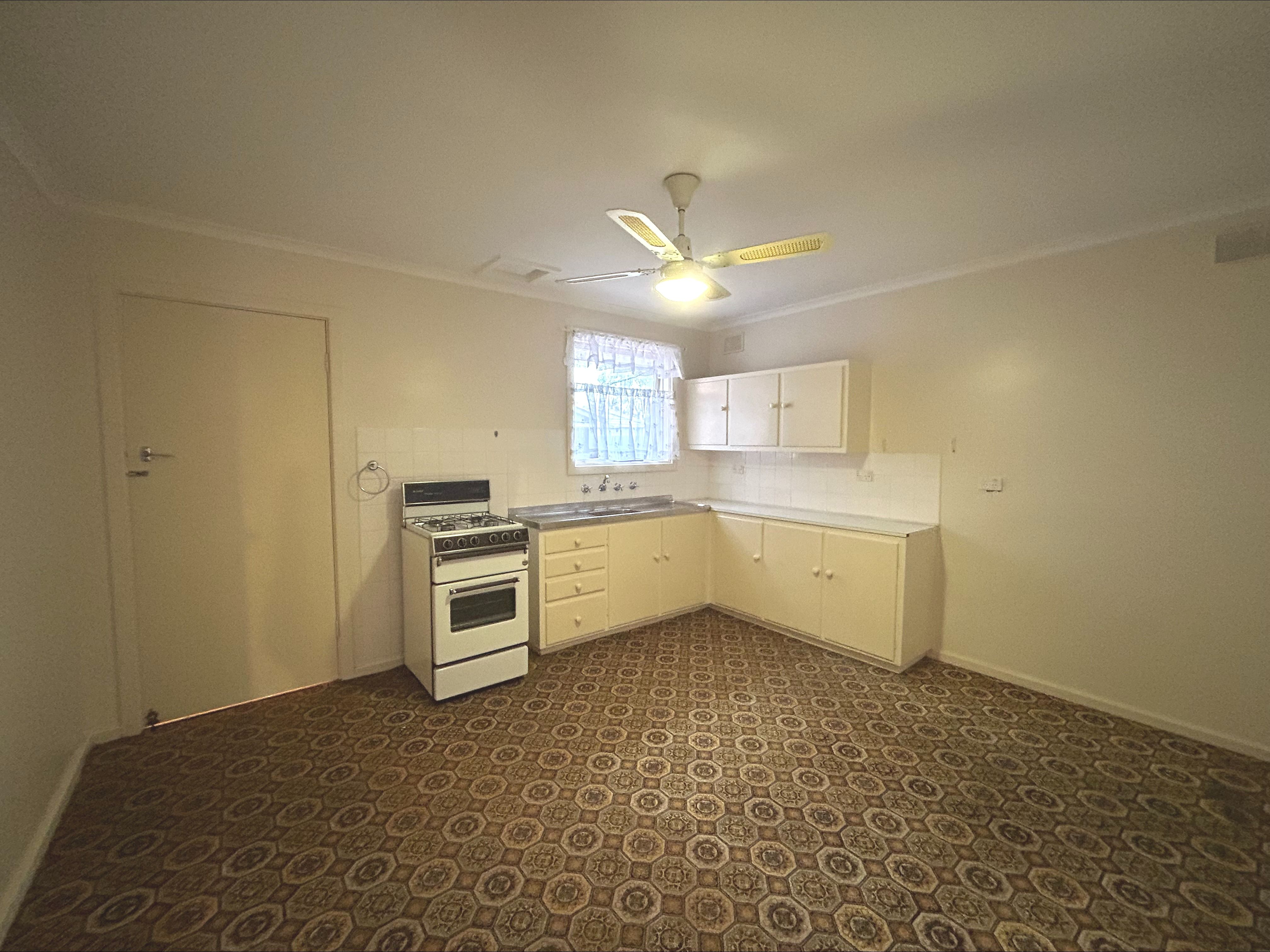 17 Hobbs Street — photo 4 of 11