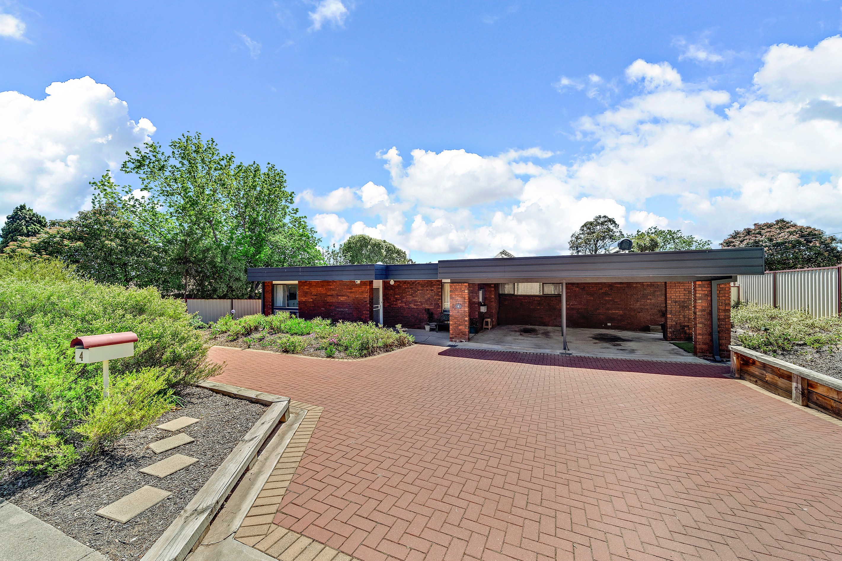 4 Spofforth Street, Holt, ACT 2615