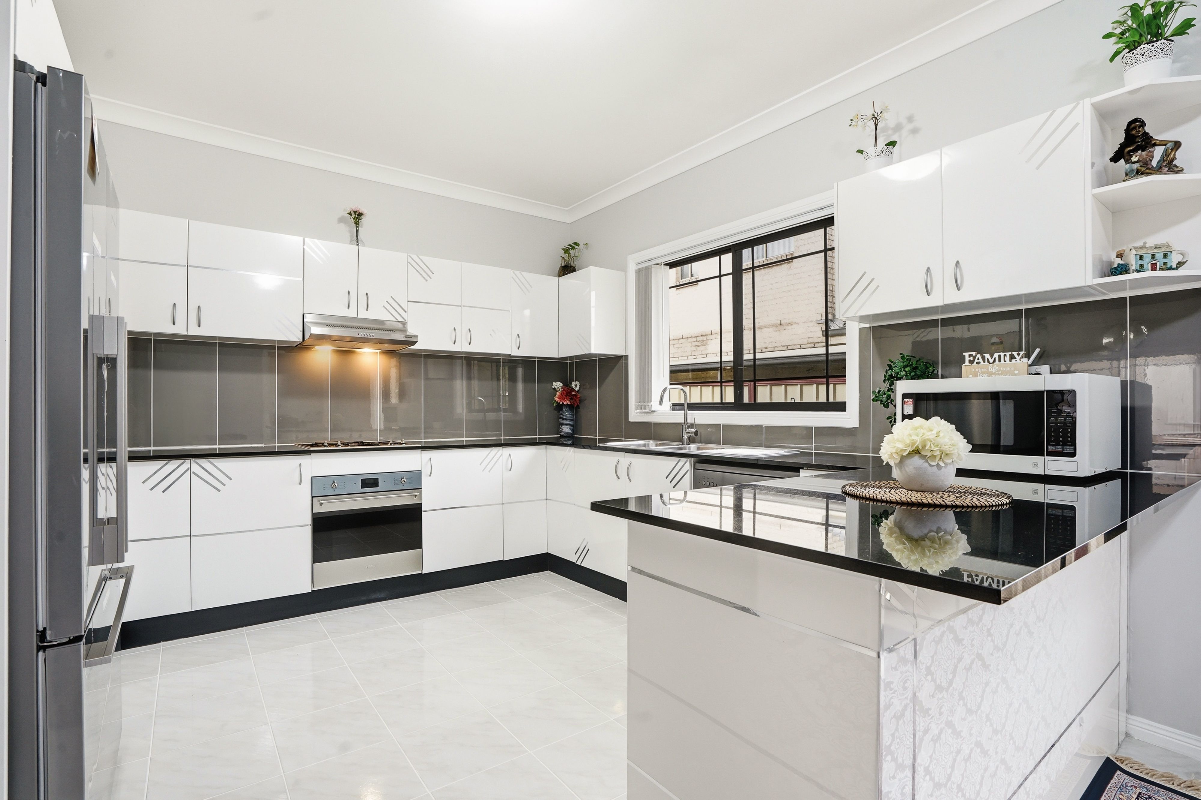 2/26 Blenheim Avenue, Rooty Hill, NSW 2766