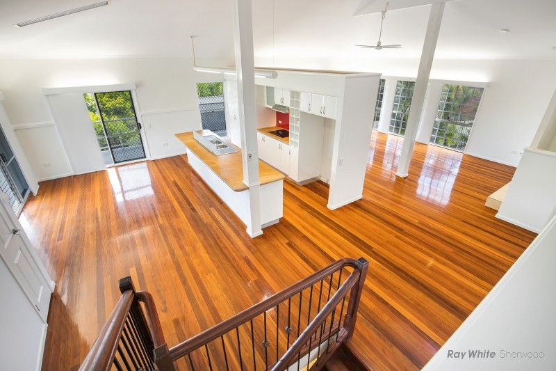4 Moncrieff Court, Mount Ommaney, QLD 4074