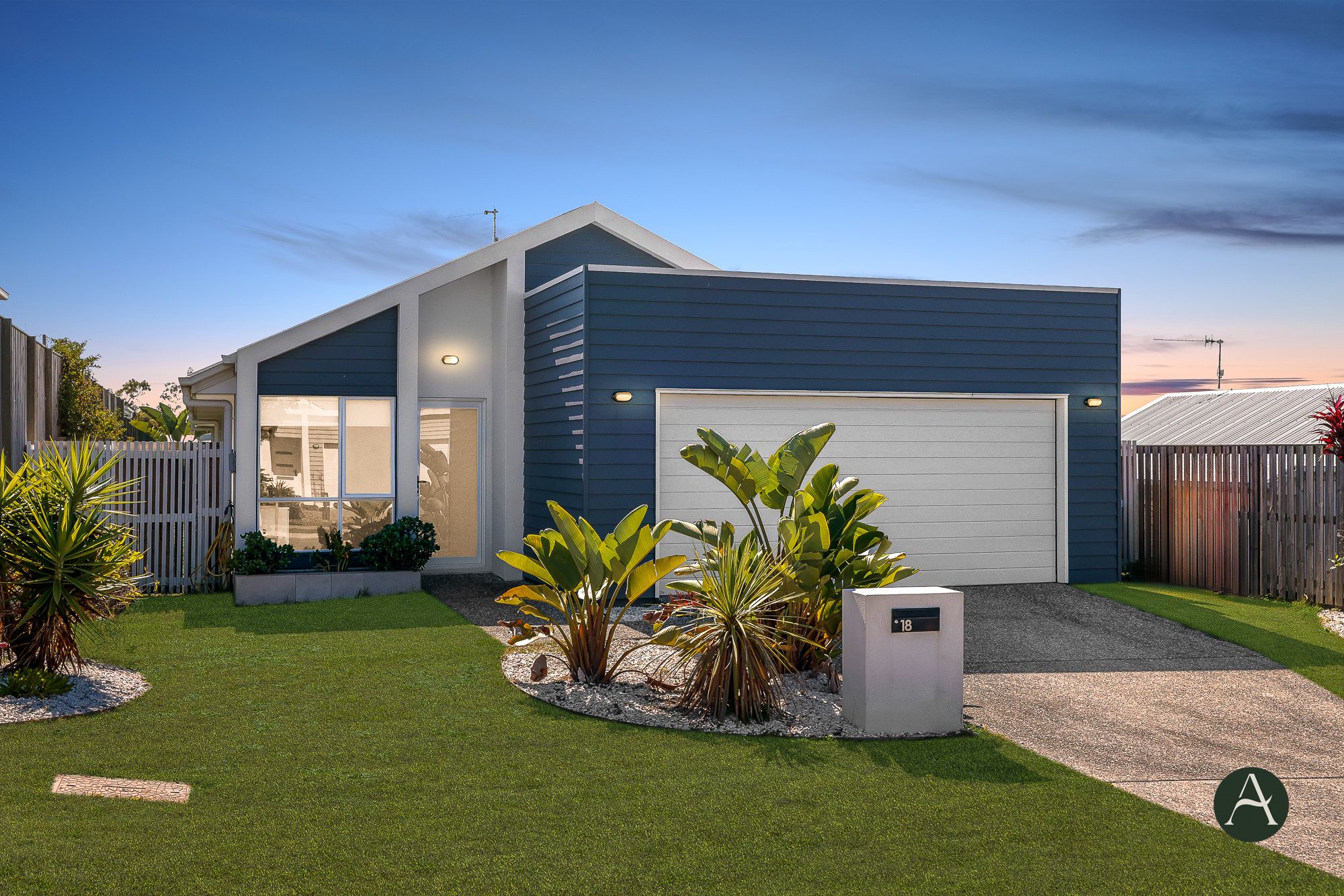 18 Howell Crescent, Pimpama QLD 4209