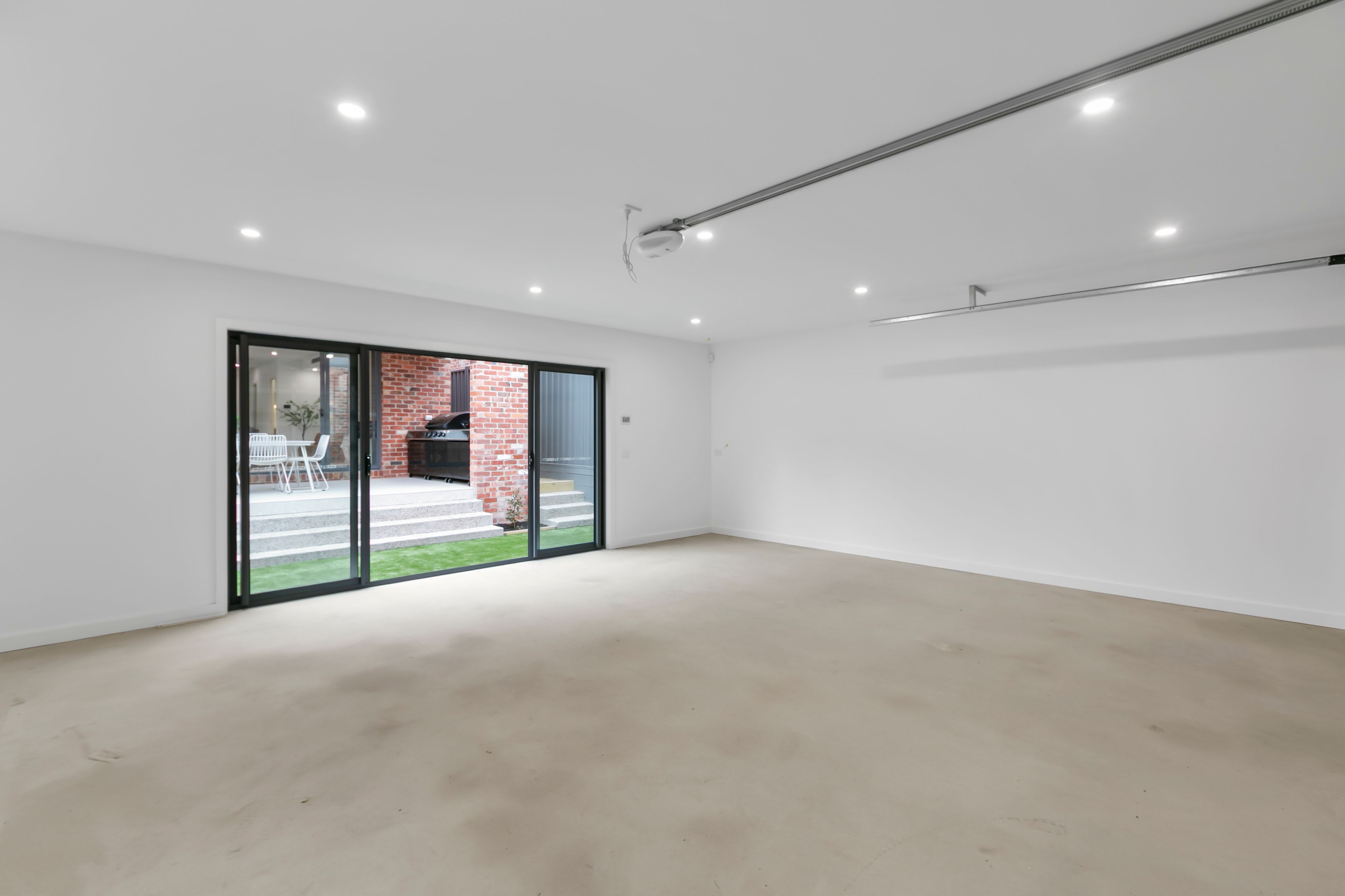 250 Gilbert Road — photo 28 of 30