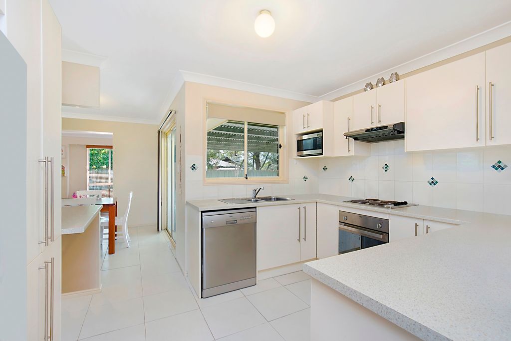 10 Sabak Street, Tanah Merah, QLD 4128