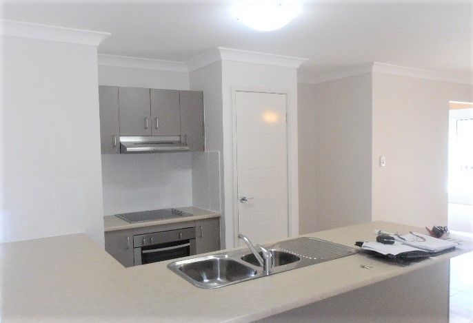2/2 Ceres Street, Wulkuraka, QLD 4305