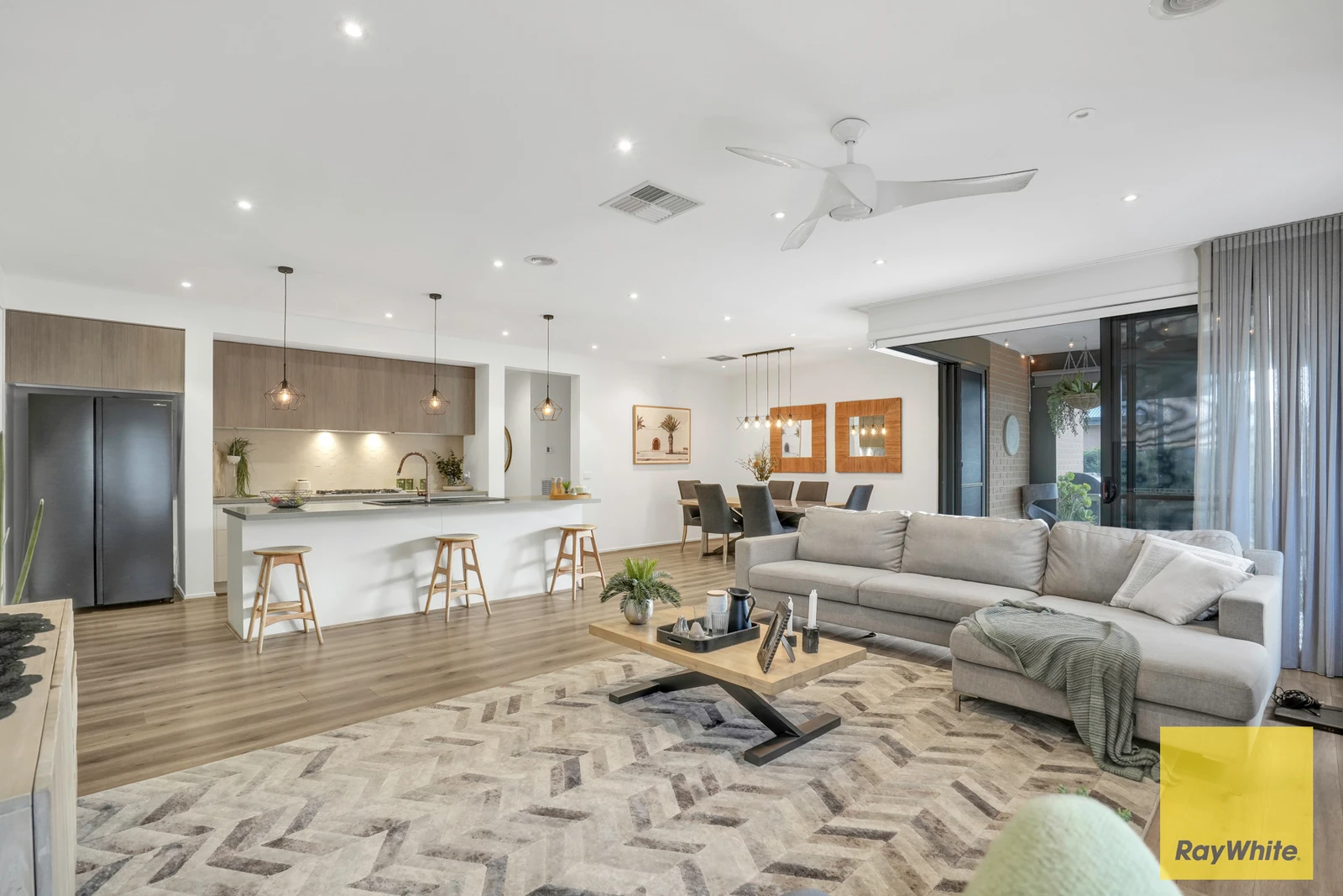14 Ferneley View, AINTREE, VIC 3336