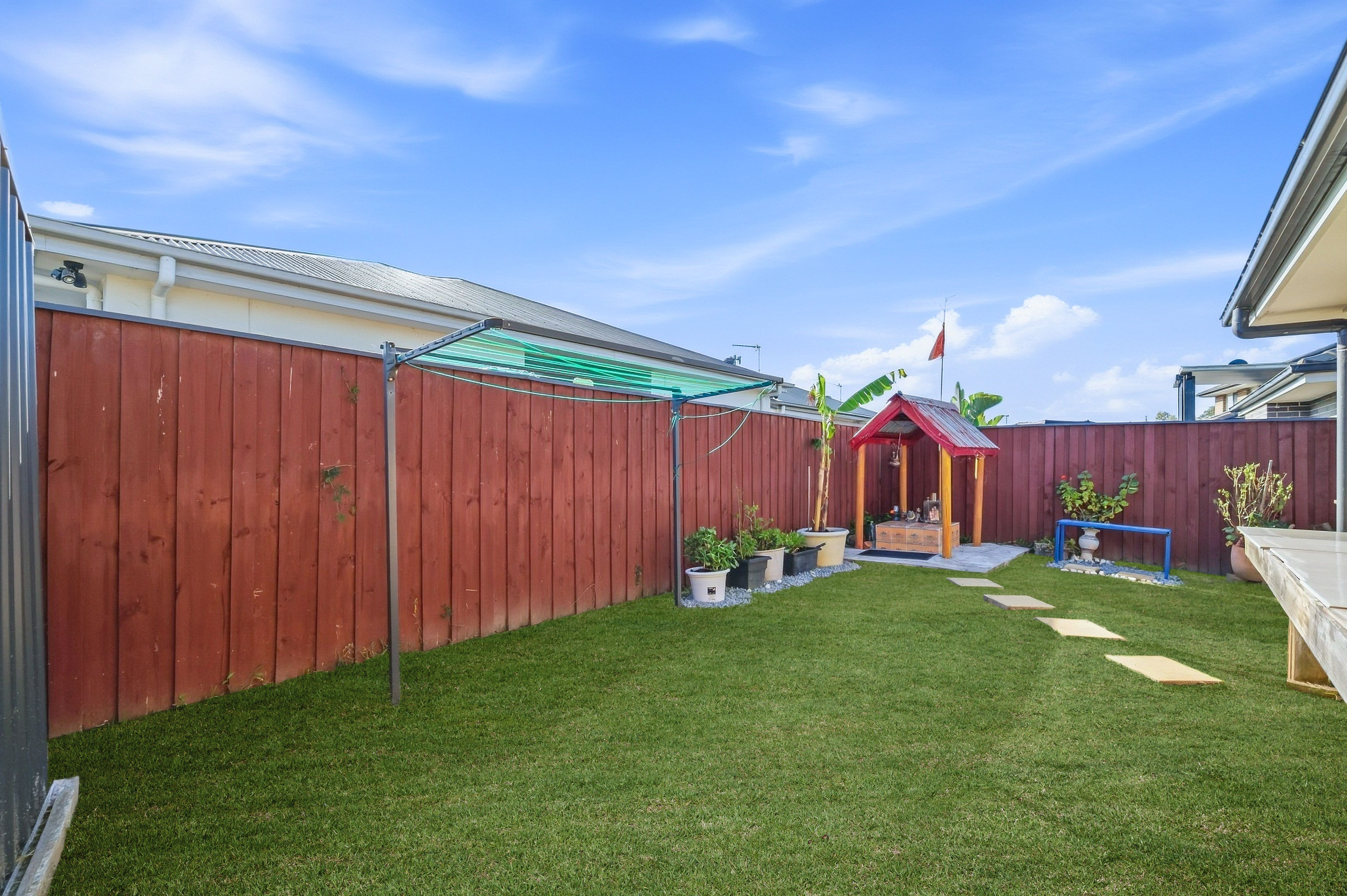27 Greenberg Street — photo 12 of 12