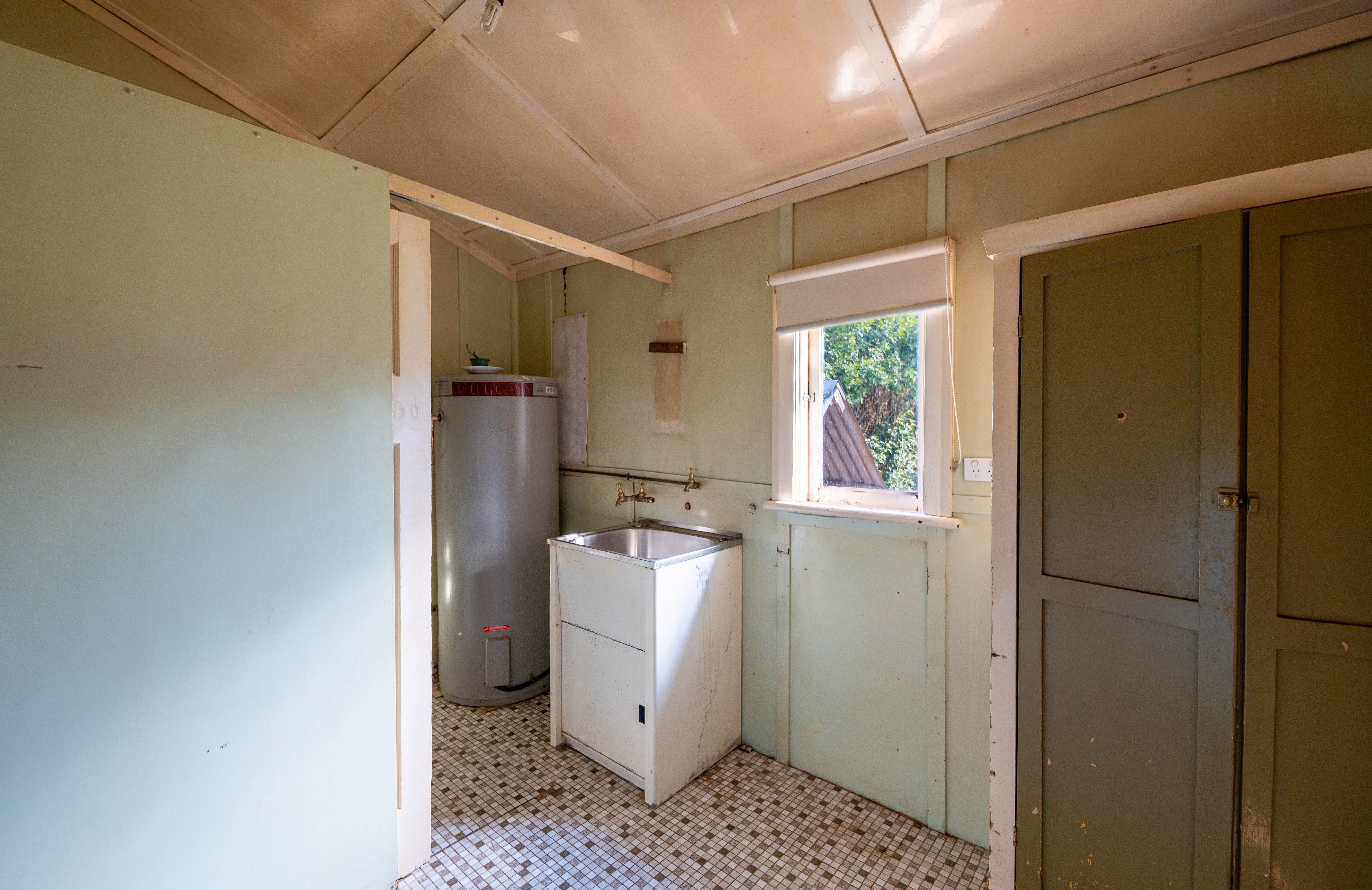 46 Underwood Street — photo 4 of 12