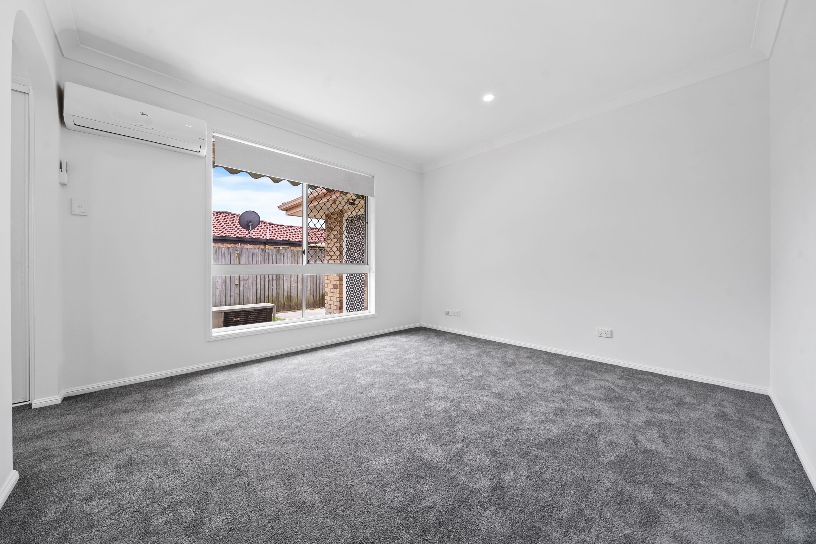 12 Vernon Court — photo 4 of 11