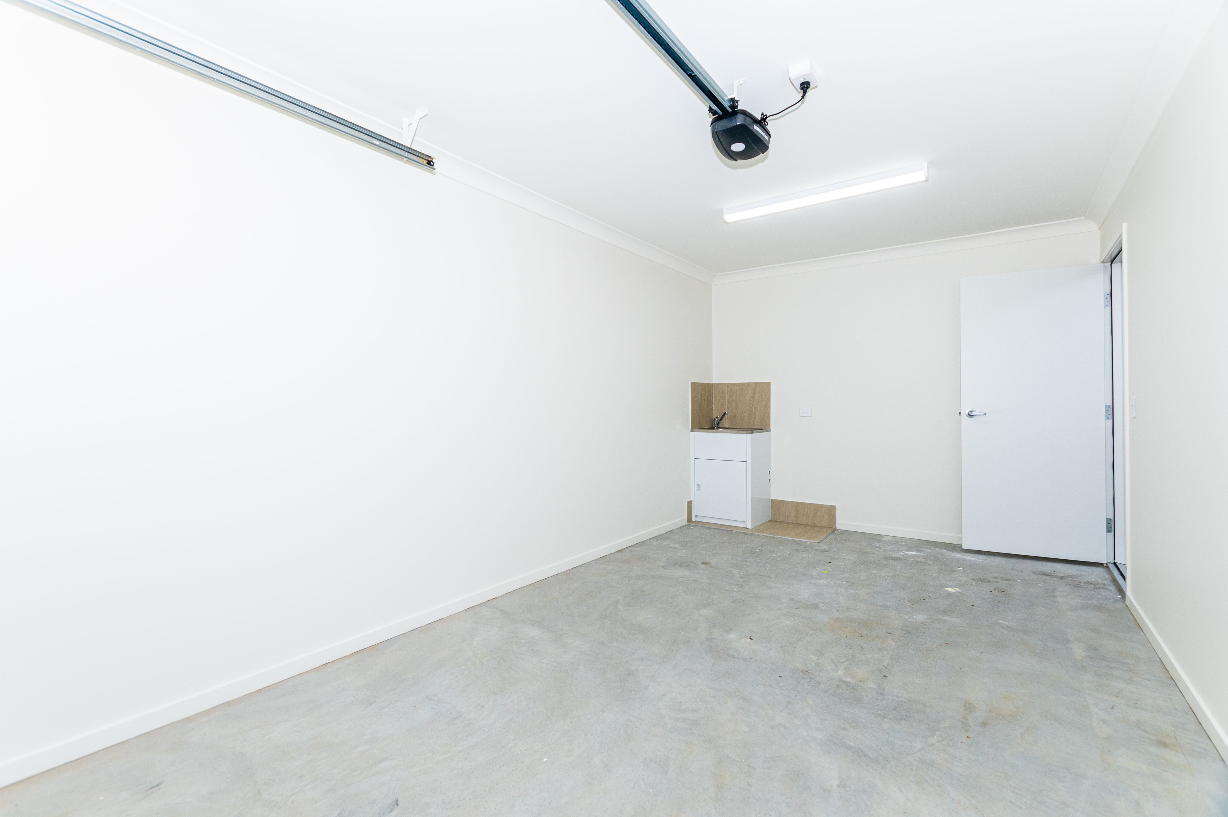 2/32 Grothe Street — photo 11 of 13
